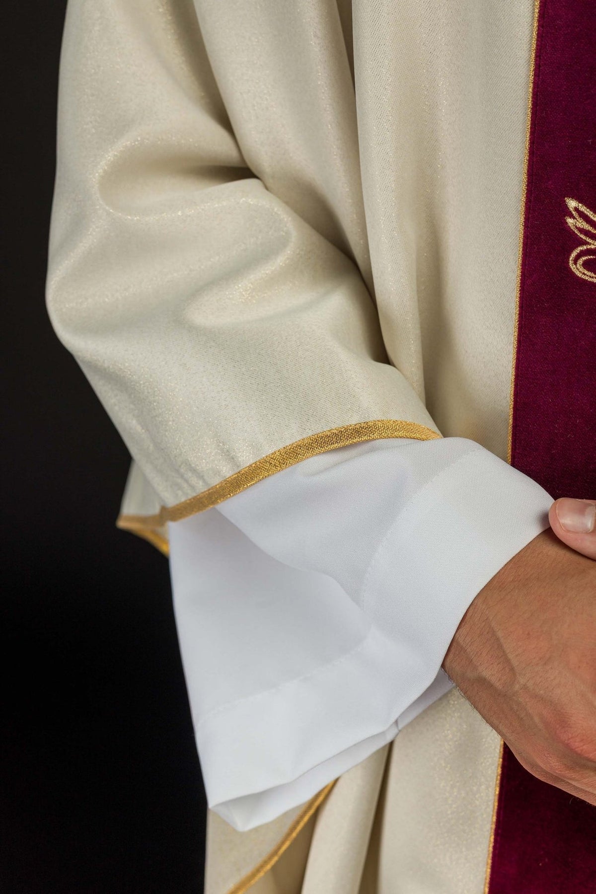 Ecru Wedding Chasuble with a Red Velvet Panel KOR/283/05/54/PA ECRU - CHASUBLES.COM