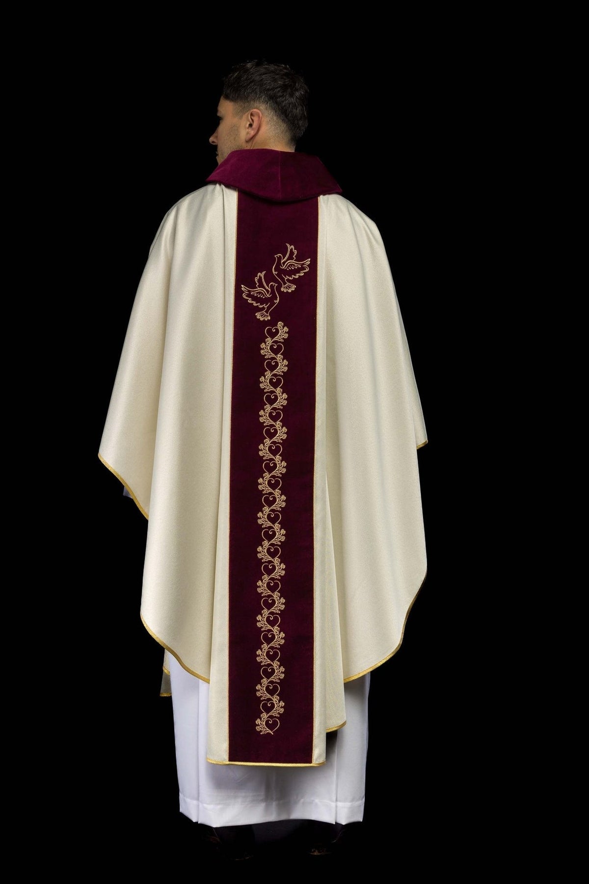 Ecru Wedding Chasuble with a Red Velvet Panel KOR/283/05/54/PA ECRU - CHASUBLES.COM