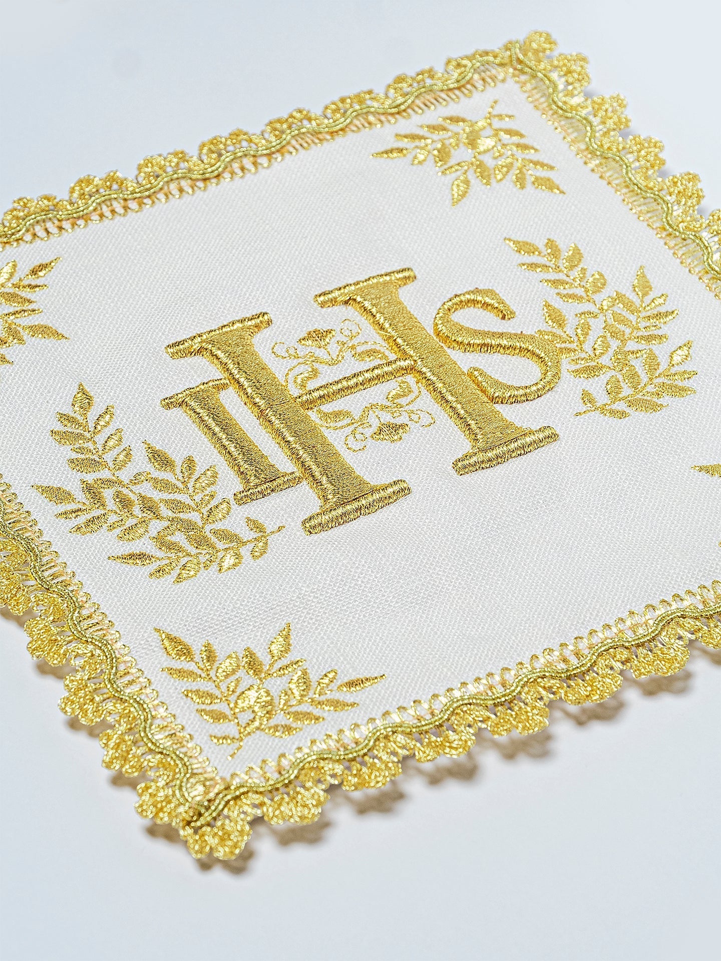 Elaborately Decorated Chalice Set with IHS Motif HA/5001 - HAFTINAUSA.COM