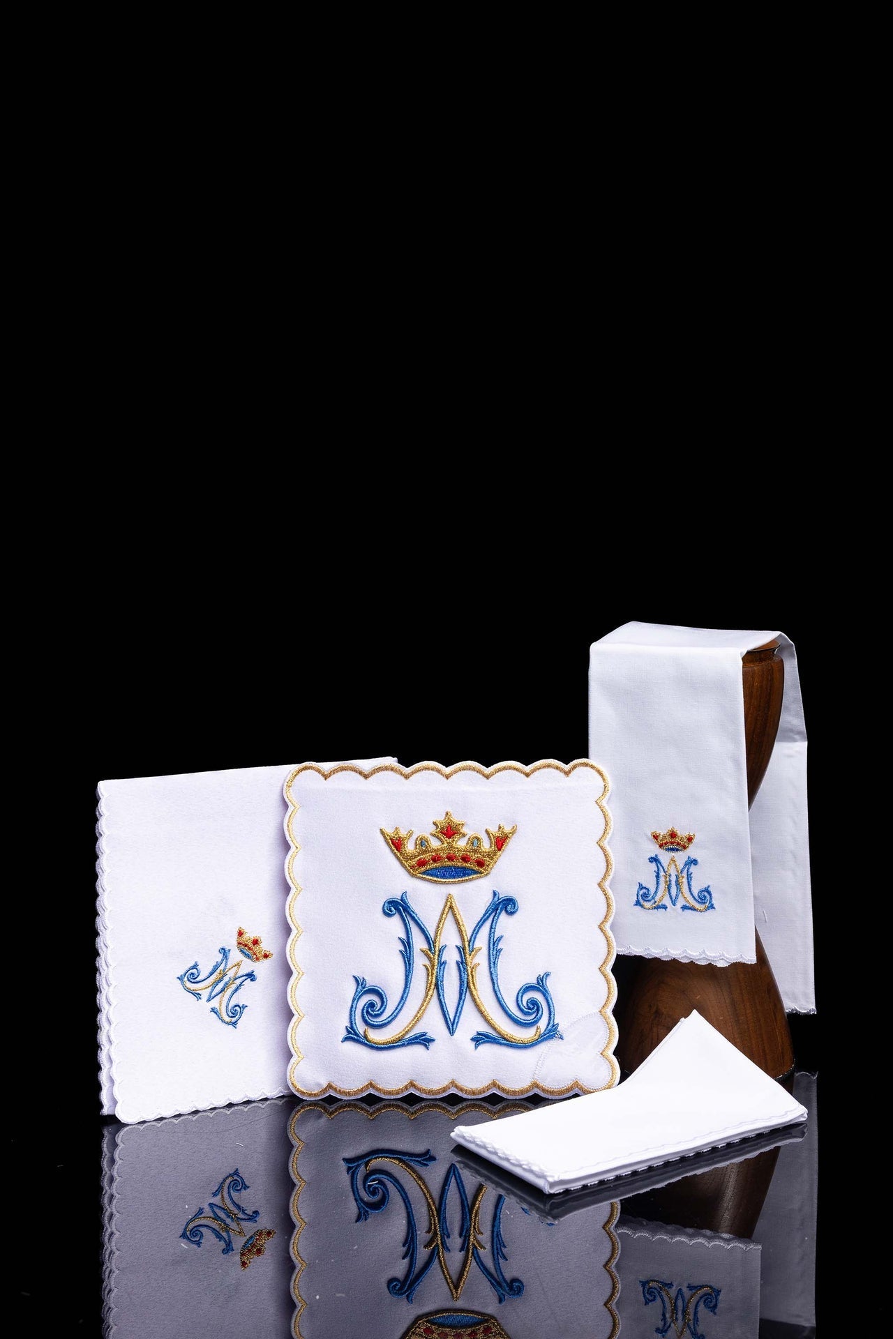 Embroidered Chalice Linens KK/179 - CHASUBLES.COM