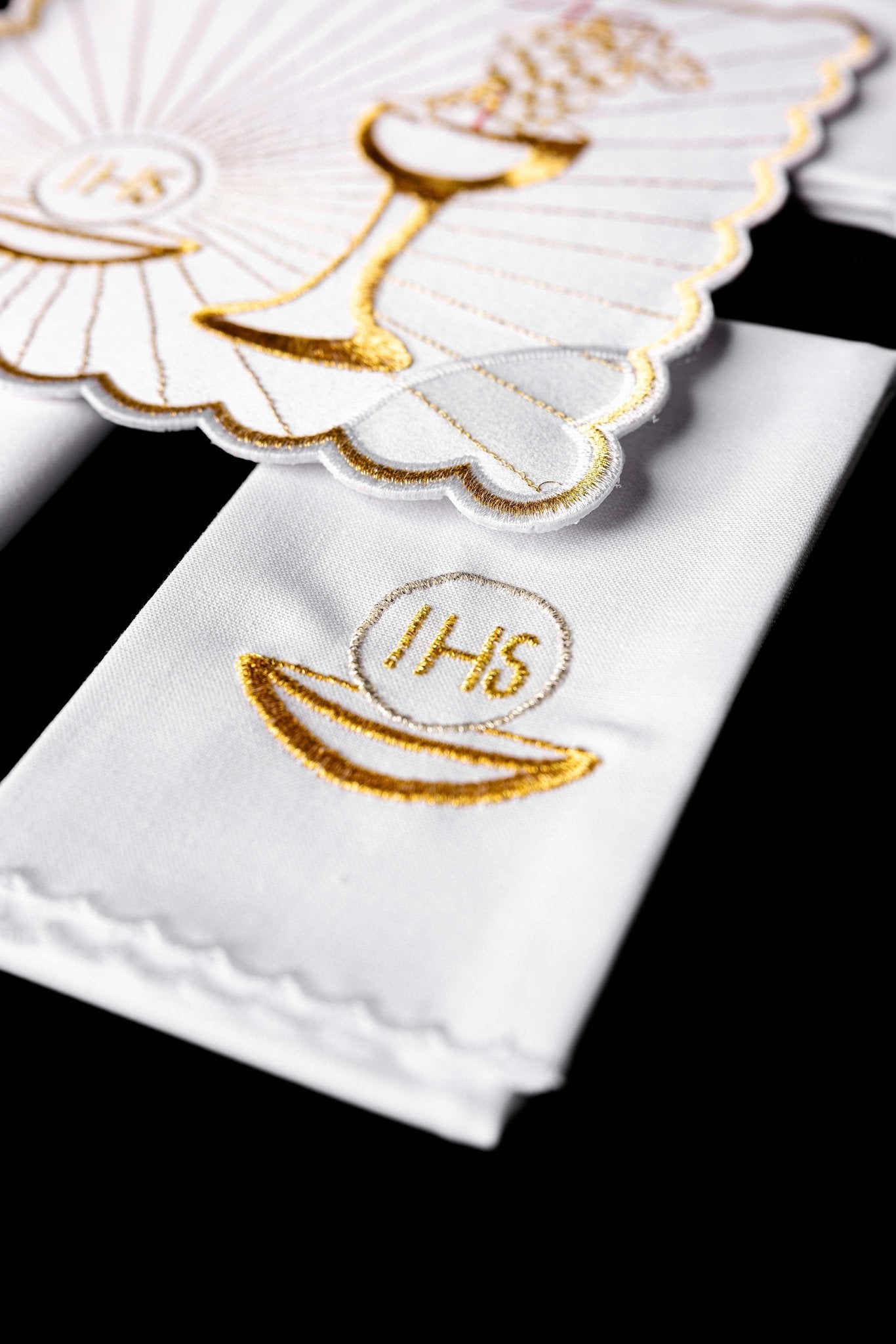 Embroidered Chalice Linens KK/089 - CHASUBLES.COM
