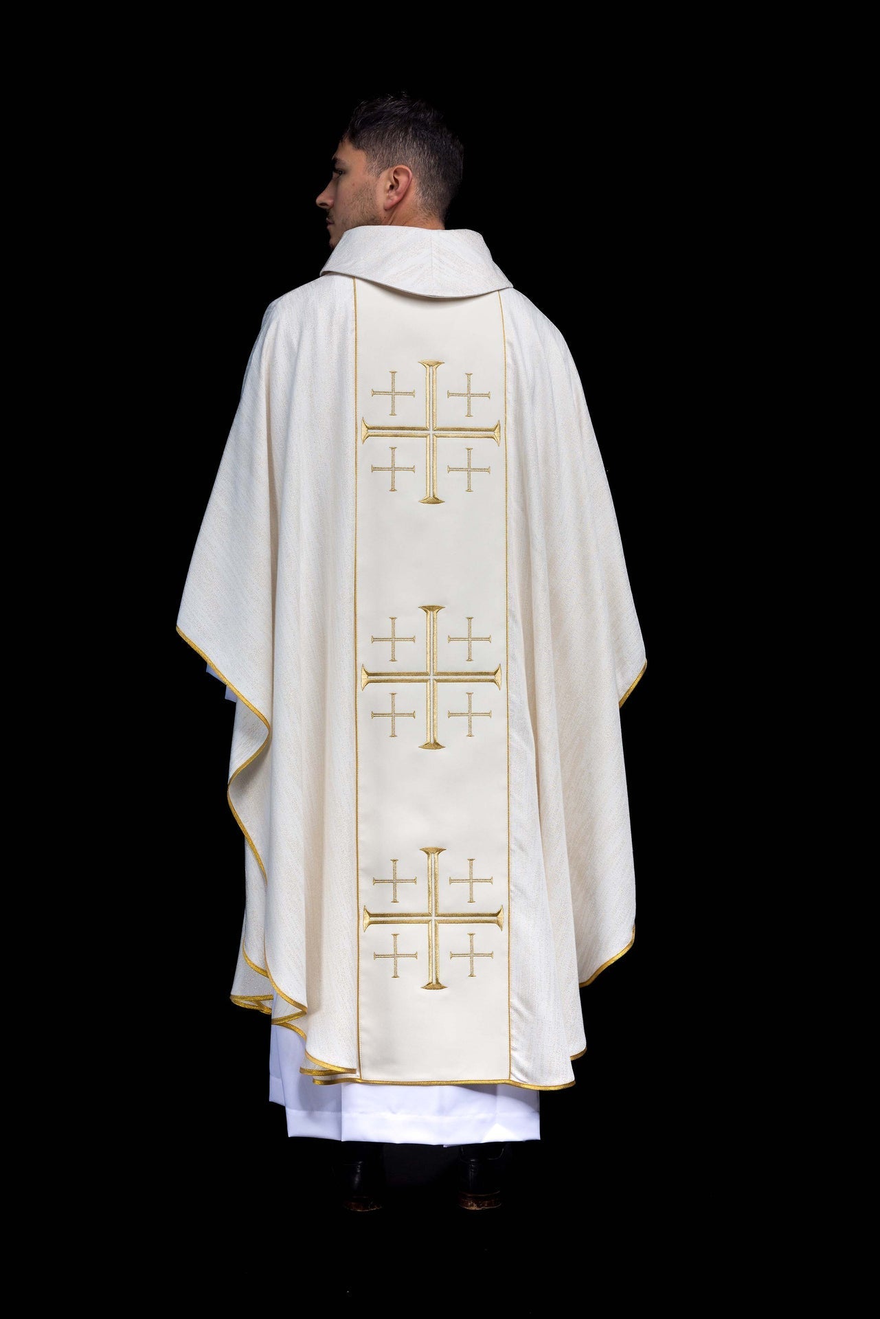Embroidered Chasuble with Band and Jerusalem Crosses – Ecru KOR/972/05/99 - CHASUBLES.COM