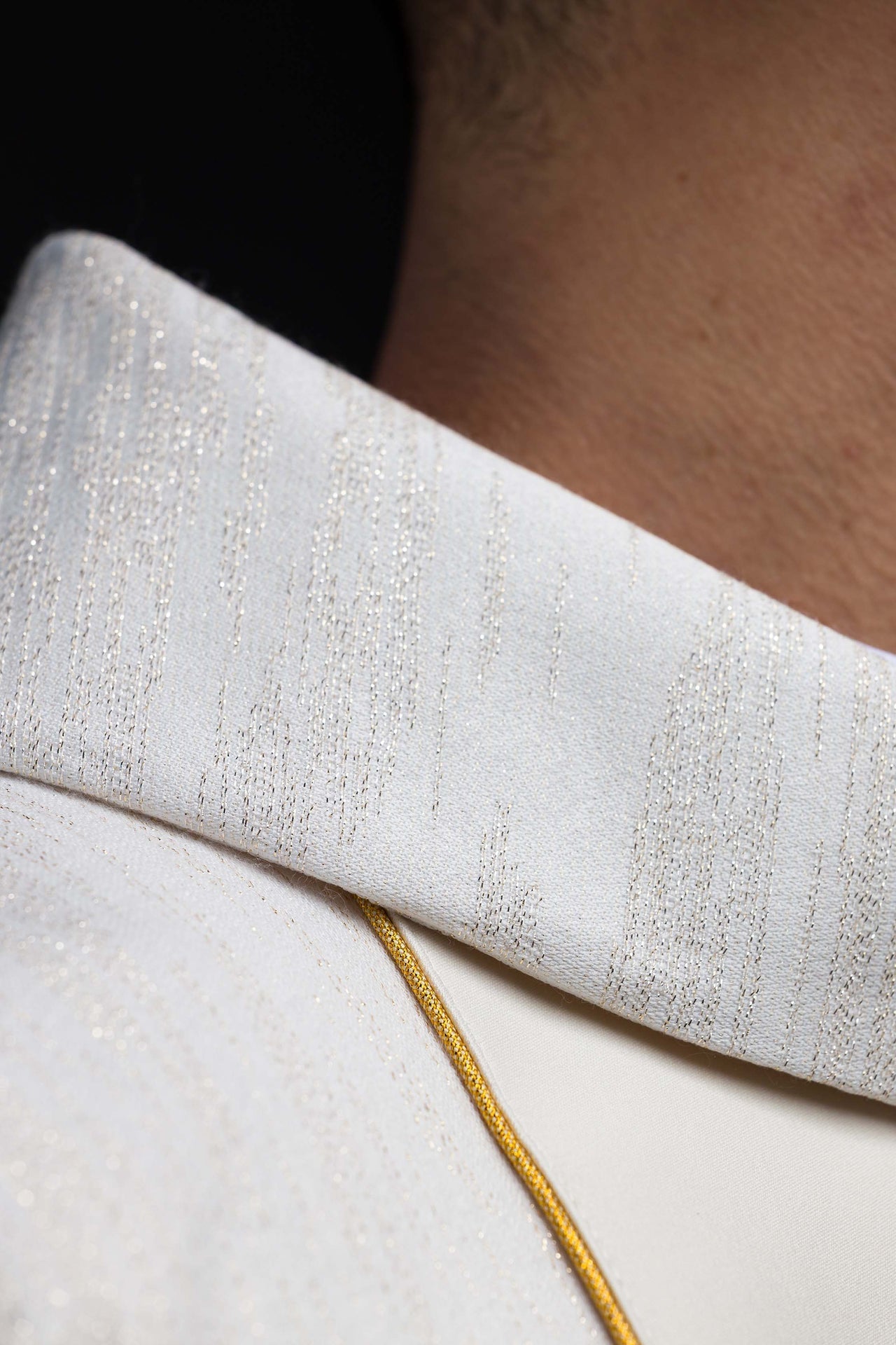 Embroidered Chasuble with Band and Jerusalem Crosses – Ecru KOR/972/05/99 - CHASUBLES.COM