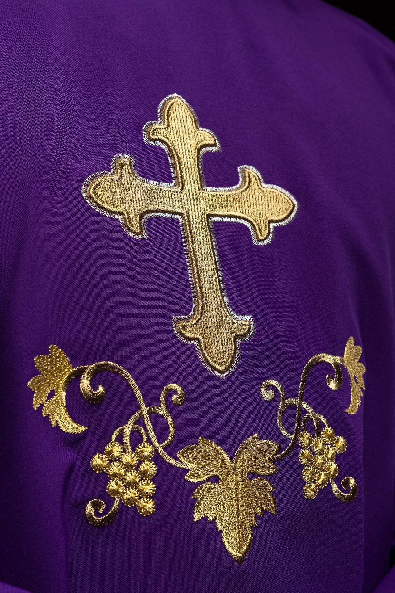 Embroidered chasuble with cross symbol and wide collar purple KOK/001/03/12/KARO - CHASUBLES.COM