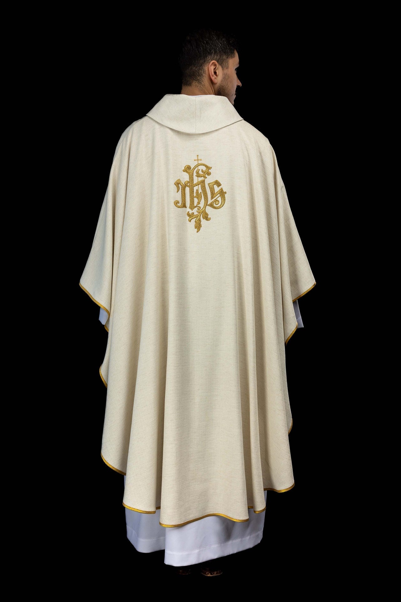 Embroidered chasuble with the image of Saint Joseph the Worker KOW2/034/05/49 - CHASUBLES.COM