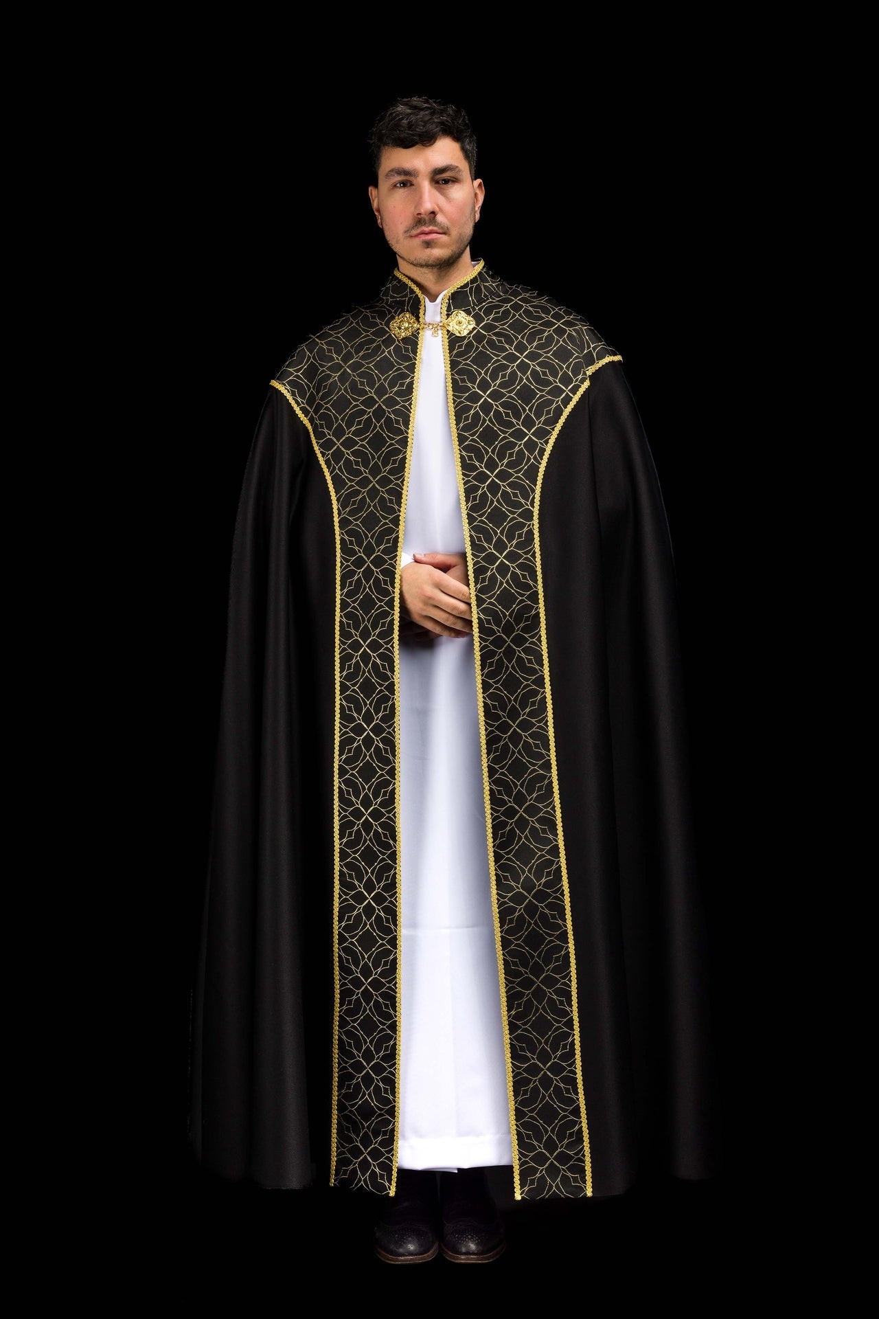 Embroidered cope decorated with black jacquard fabric KKP/163/07/20 145cm - CHASUBLES.COM