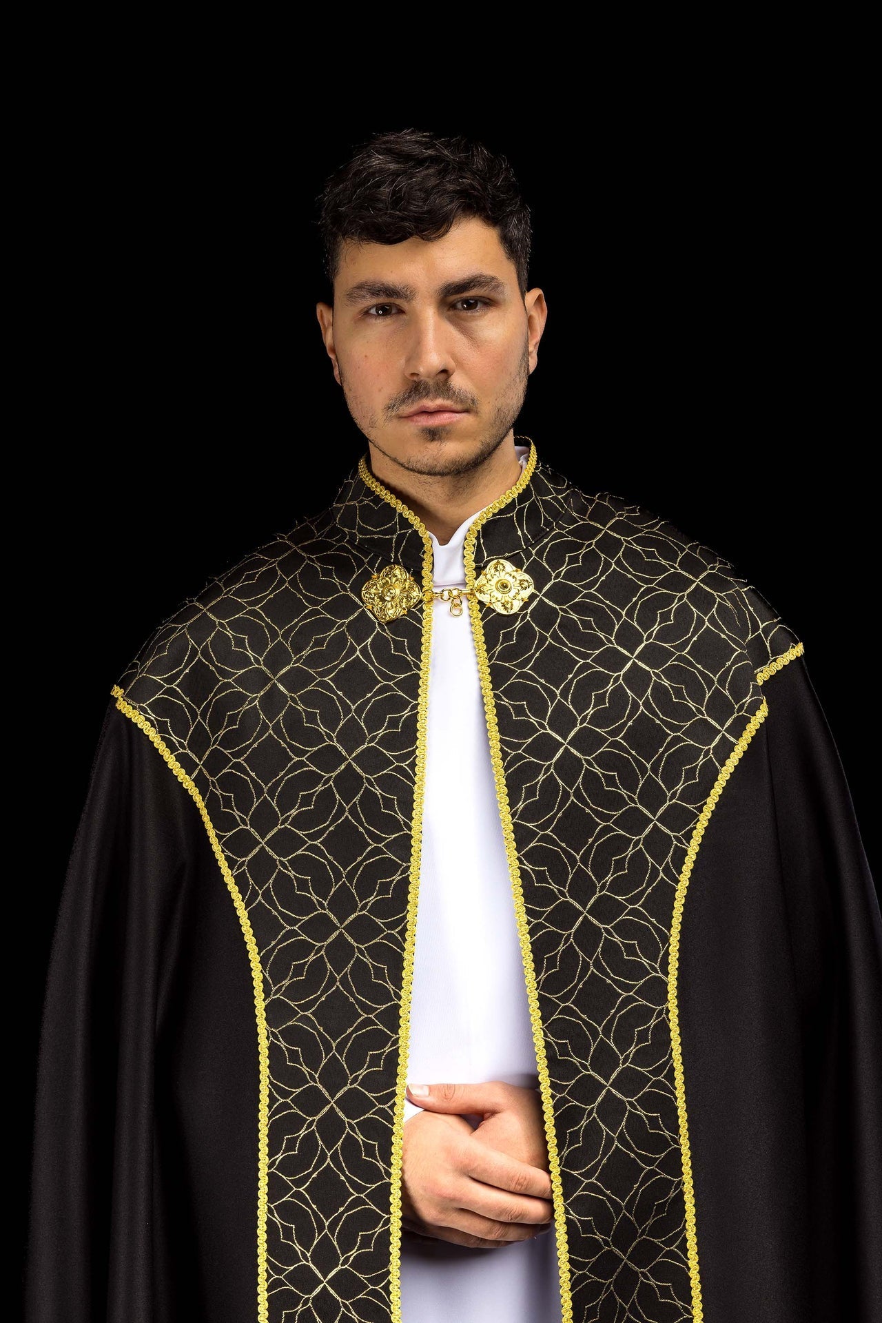 Embroidered cope decorated with black jacquard fabric KKP/163/07/20 145cm - CHASUBLES.COM