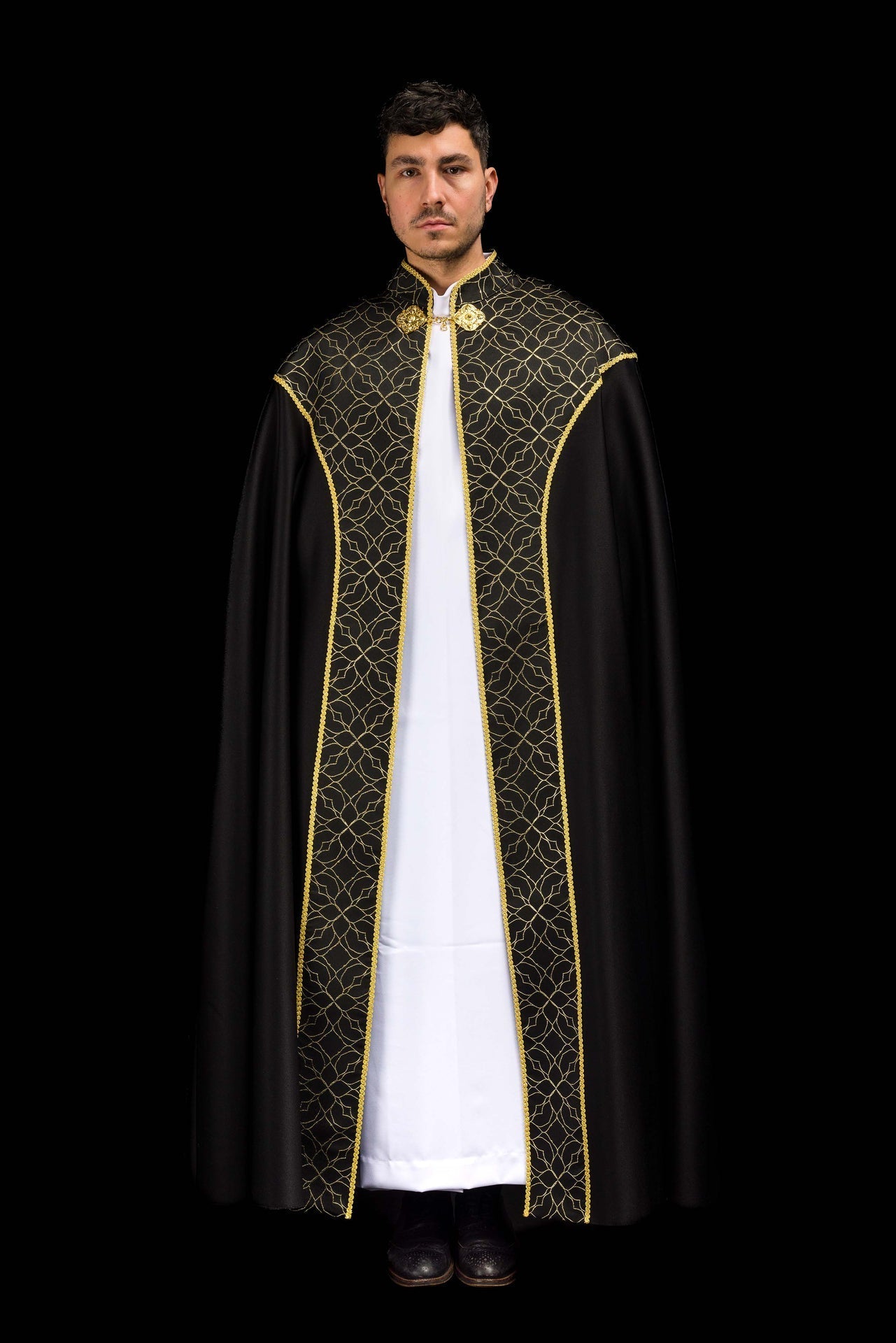 Embroidered cope decorated with black jacquard fabric KKP/163/07/20 145cm - CHASUBLES.COM