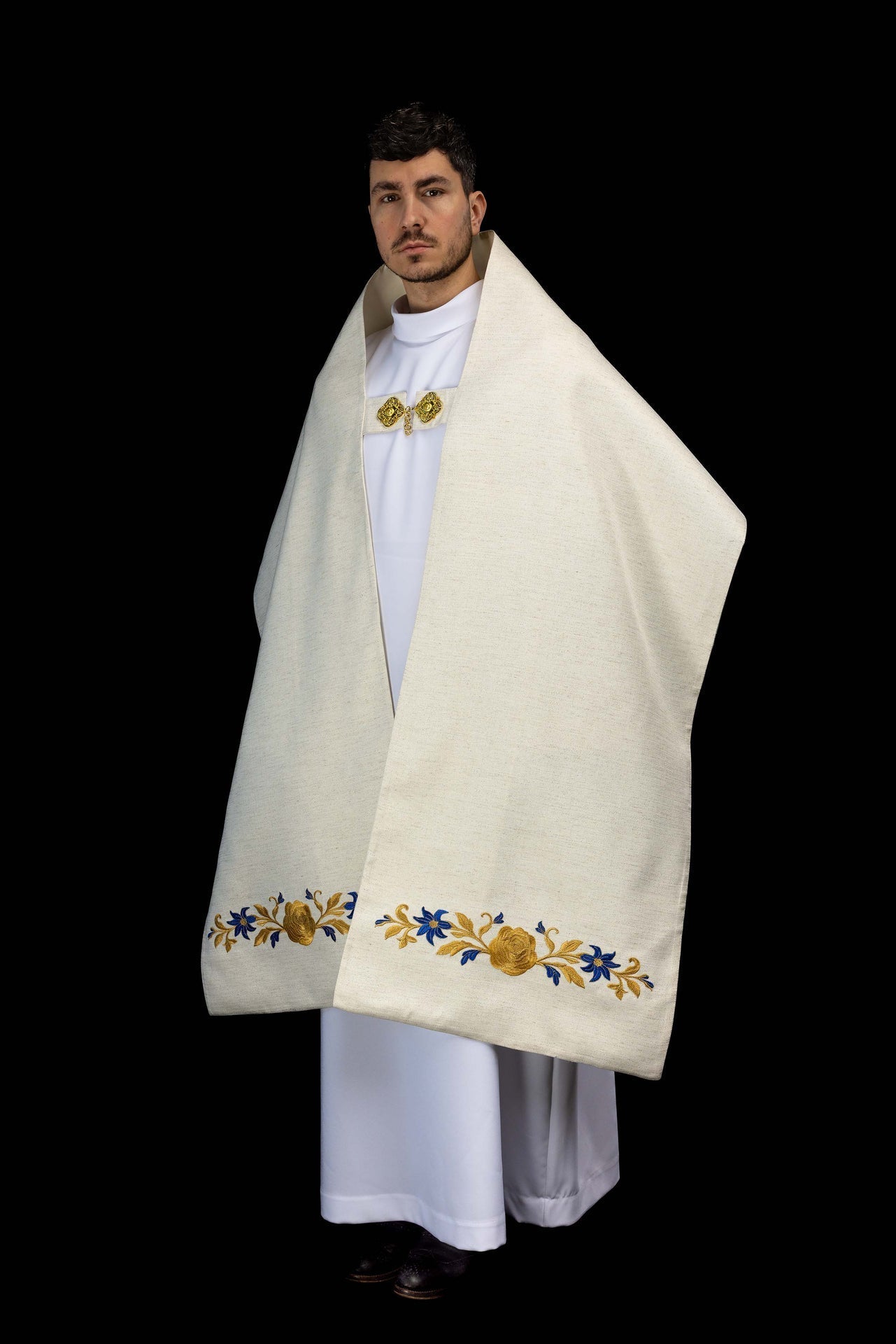 Embroidered humeral veil with a Marian symbol LE/4045/05 - CHASUBLES.COM
