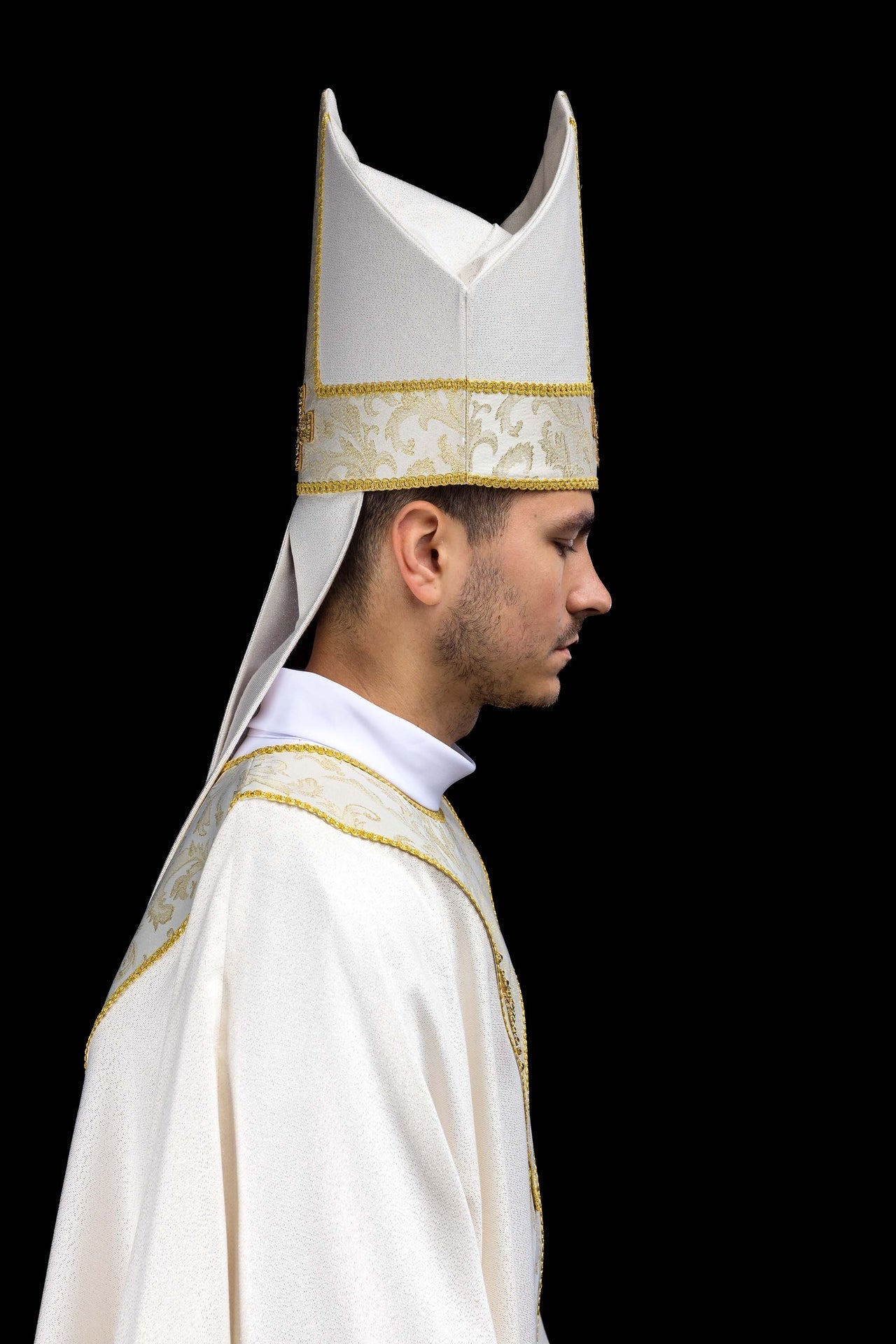 Embroidered Mitre with Cross Adorned with Ecru Jacquard Fabric LE/9075/05-1 - CHASUBLES.COM