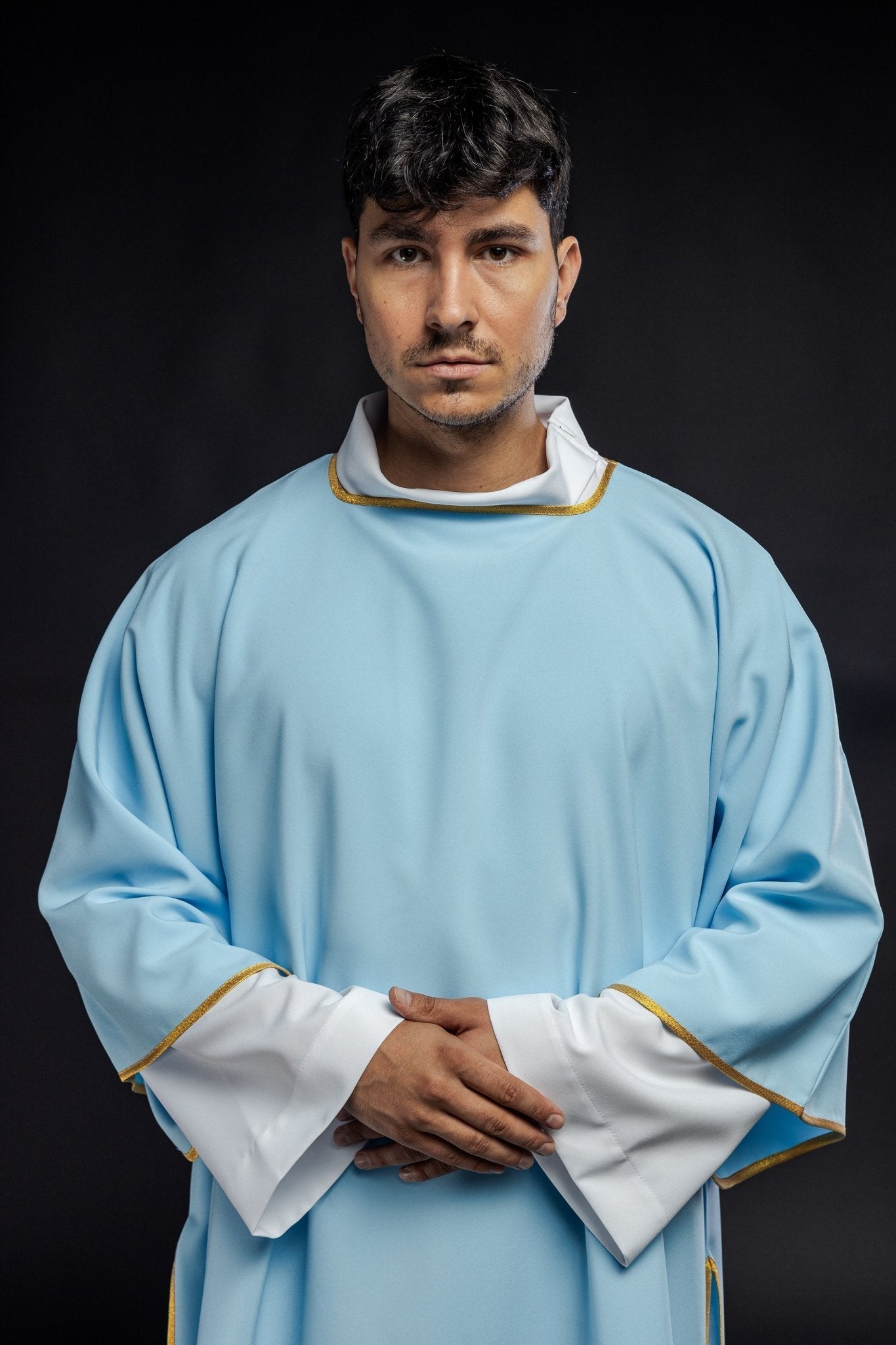 Embroidered plain dalmatics with gold trim blue KDL/1002/06/12/D - HAFTINAUSA.COM