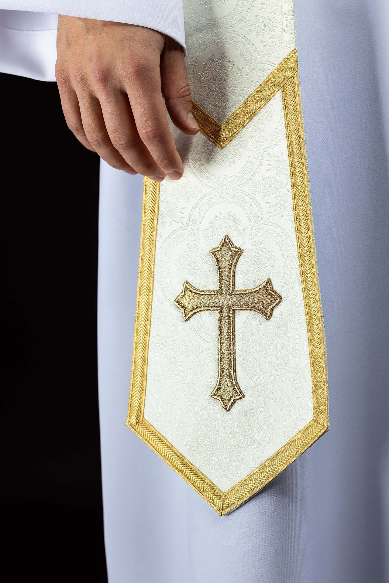 Embroidered stole with a Cross motif ecru jacquard fabric KST/639/05/11 - CHASUBLES.COM