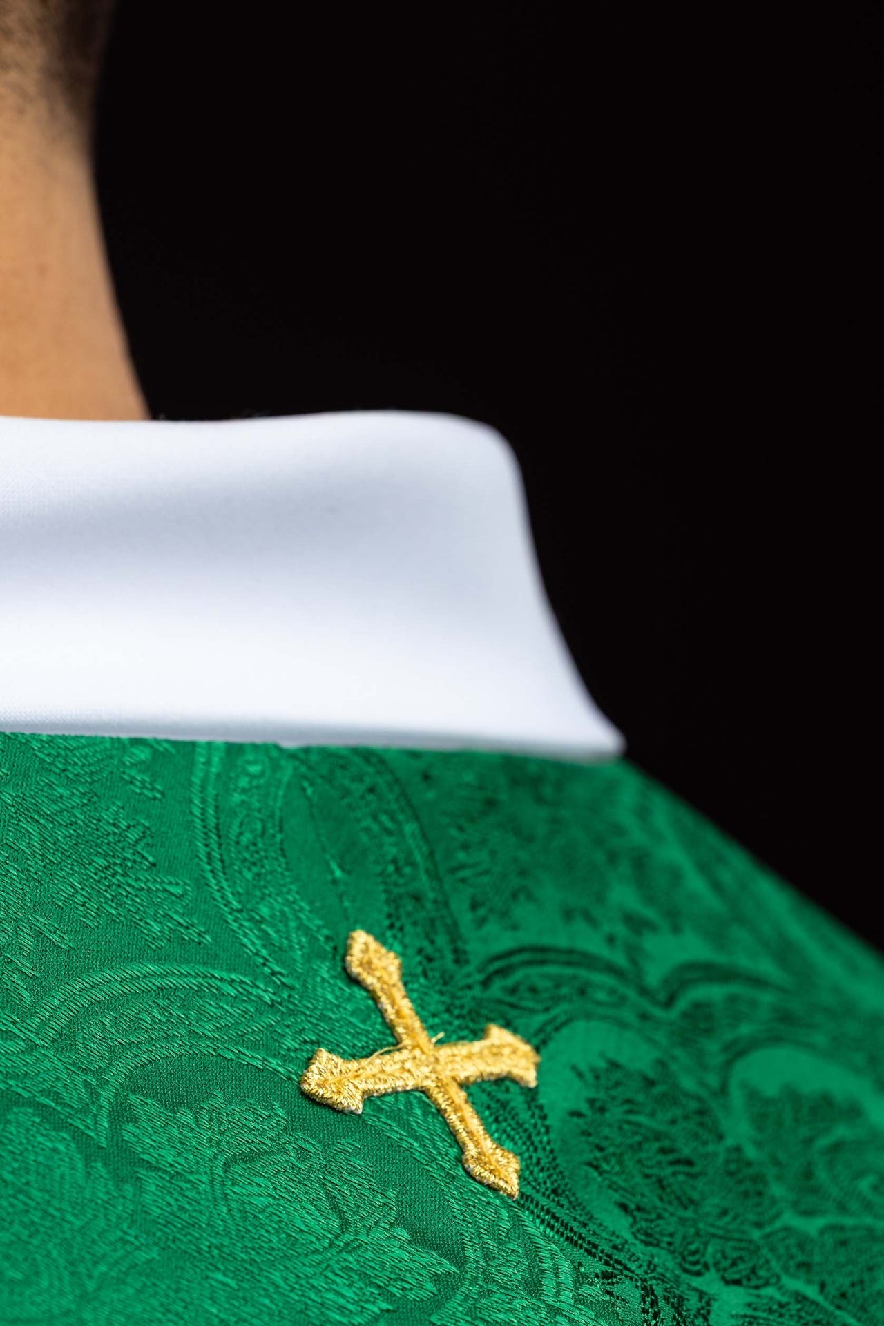 Embroidered stole with a Cross motif green jacquard fabric KST/639/01/11 - CHASUBLES.COM