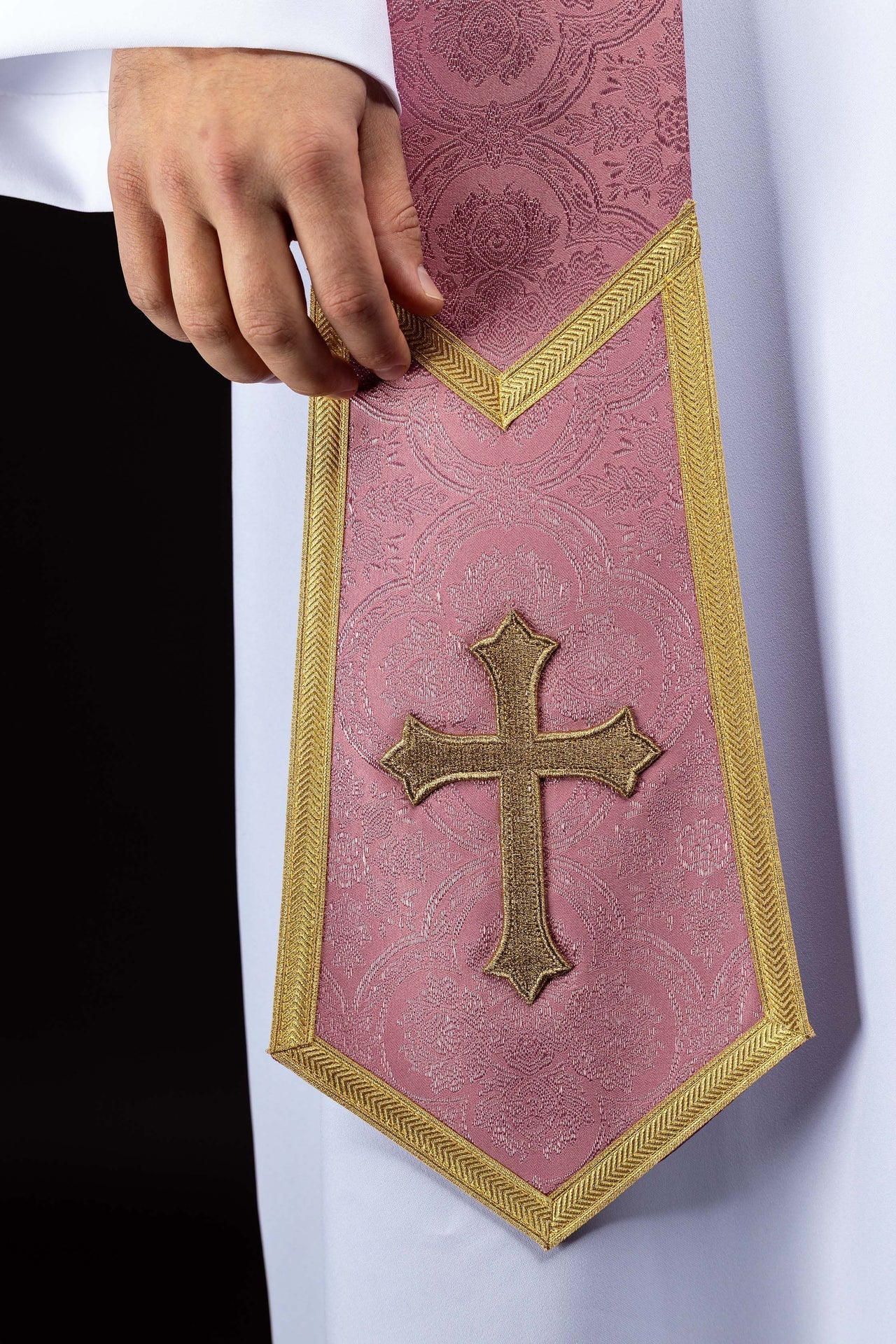 Embroidered stole with a Cross motif pink jacquard fabric KST/639/08/11 - CHASUBLES.COM