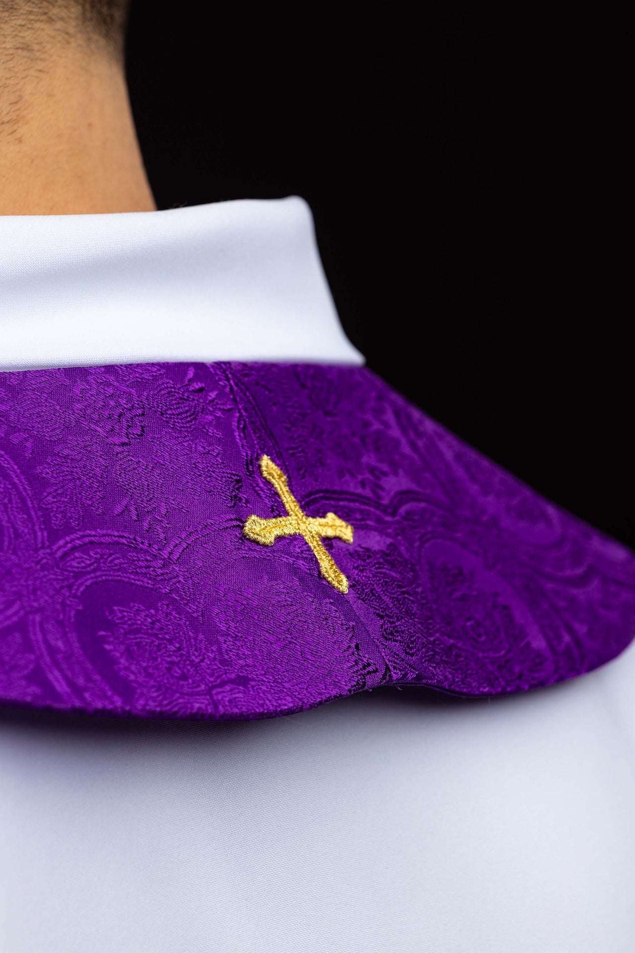Embroidered stole with a Cross motif purple jacquard fabric KST/639/03/11 - CHASUBLES.COM