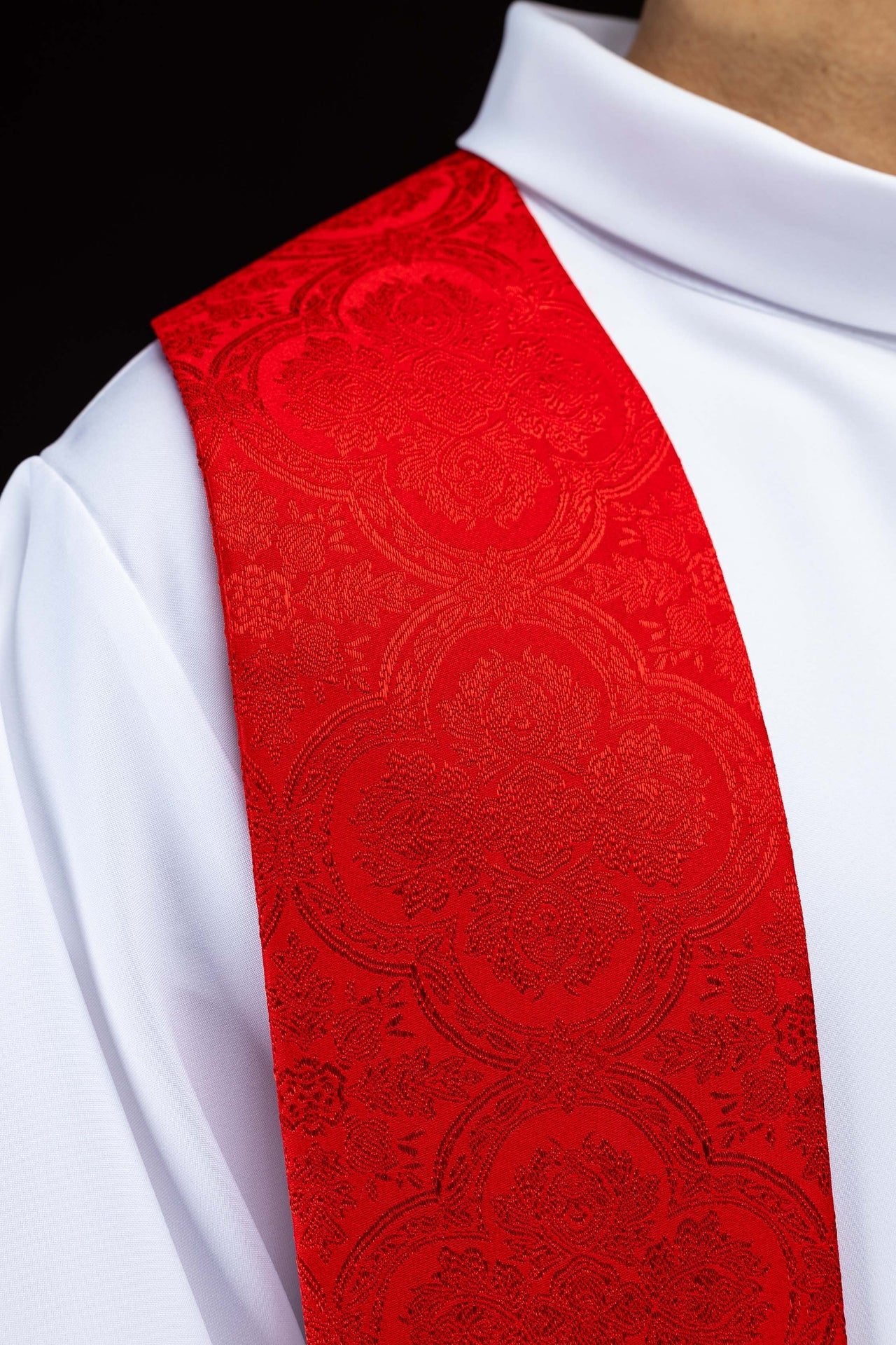 Embroidered stole with a Cross motif red jacquard fabric KST/639/02/11 - CHASUBLES.COM
