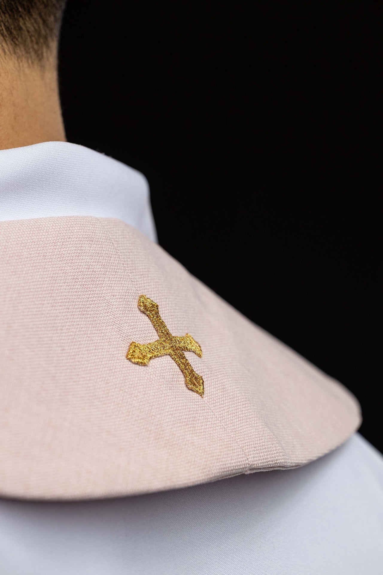Embroidered stole with a cross symbol pink velvet LE/2029/08 - CHASUBLES.COM