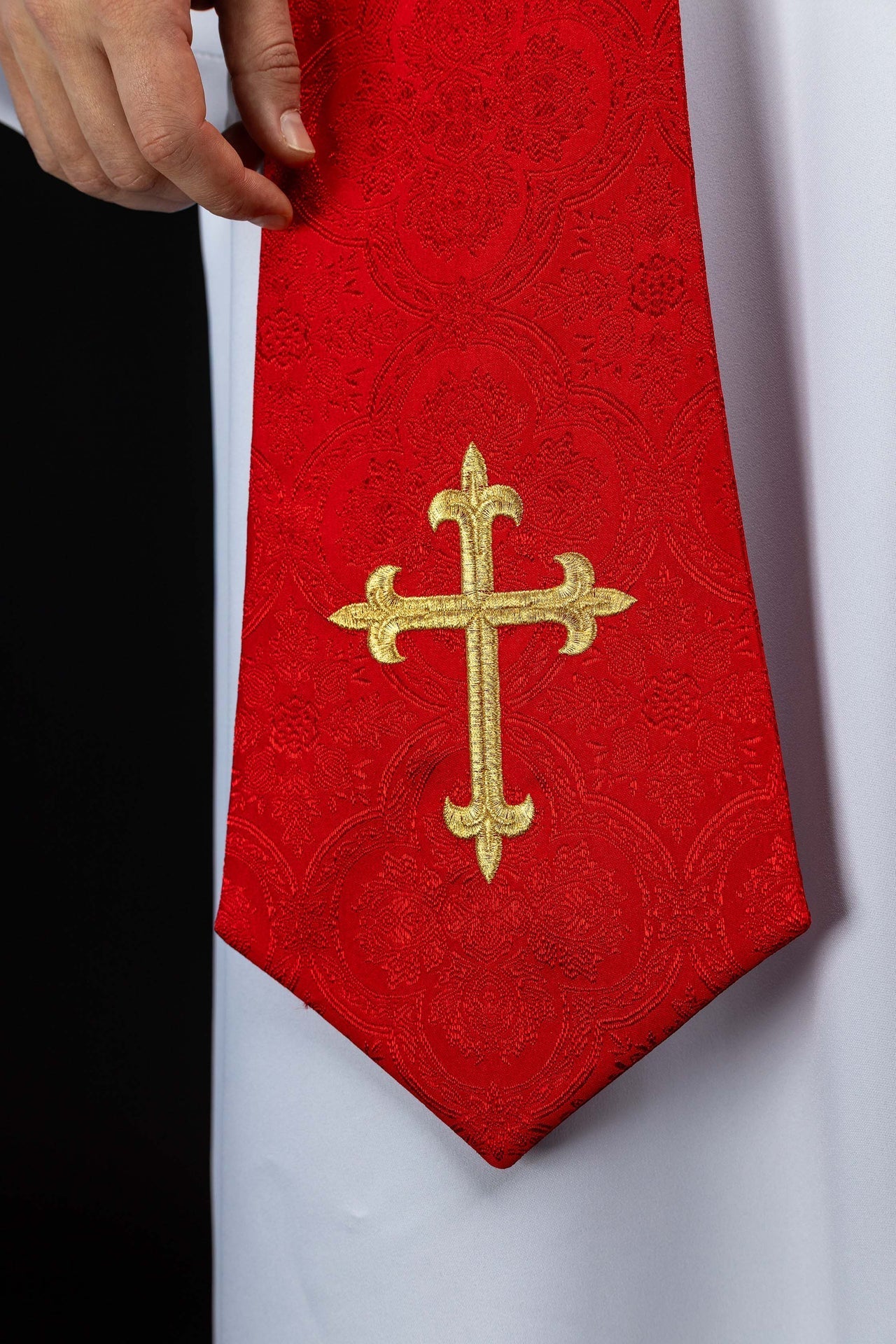 Embroidered Stole with Cross Motif Red Jacquard Fabric KST/638/02/11 - CHASUBLES.COM