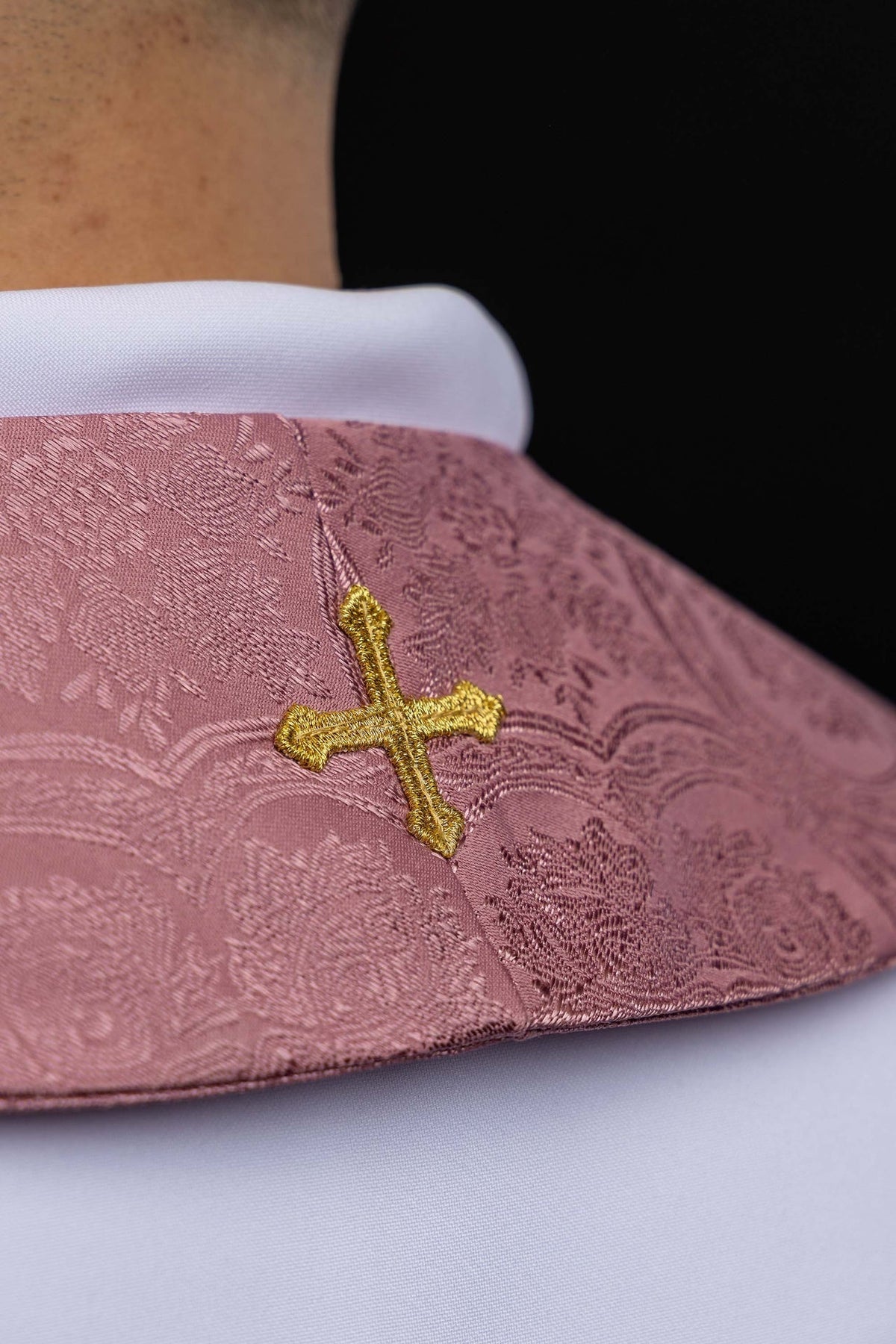 Embroidered Stole with Cross Motif Rose Jacquard Fabric KST/638/08/11 - CHASUBLES.COM