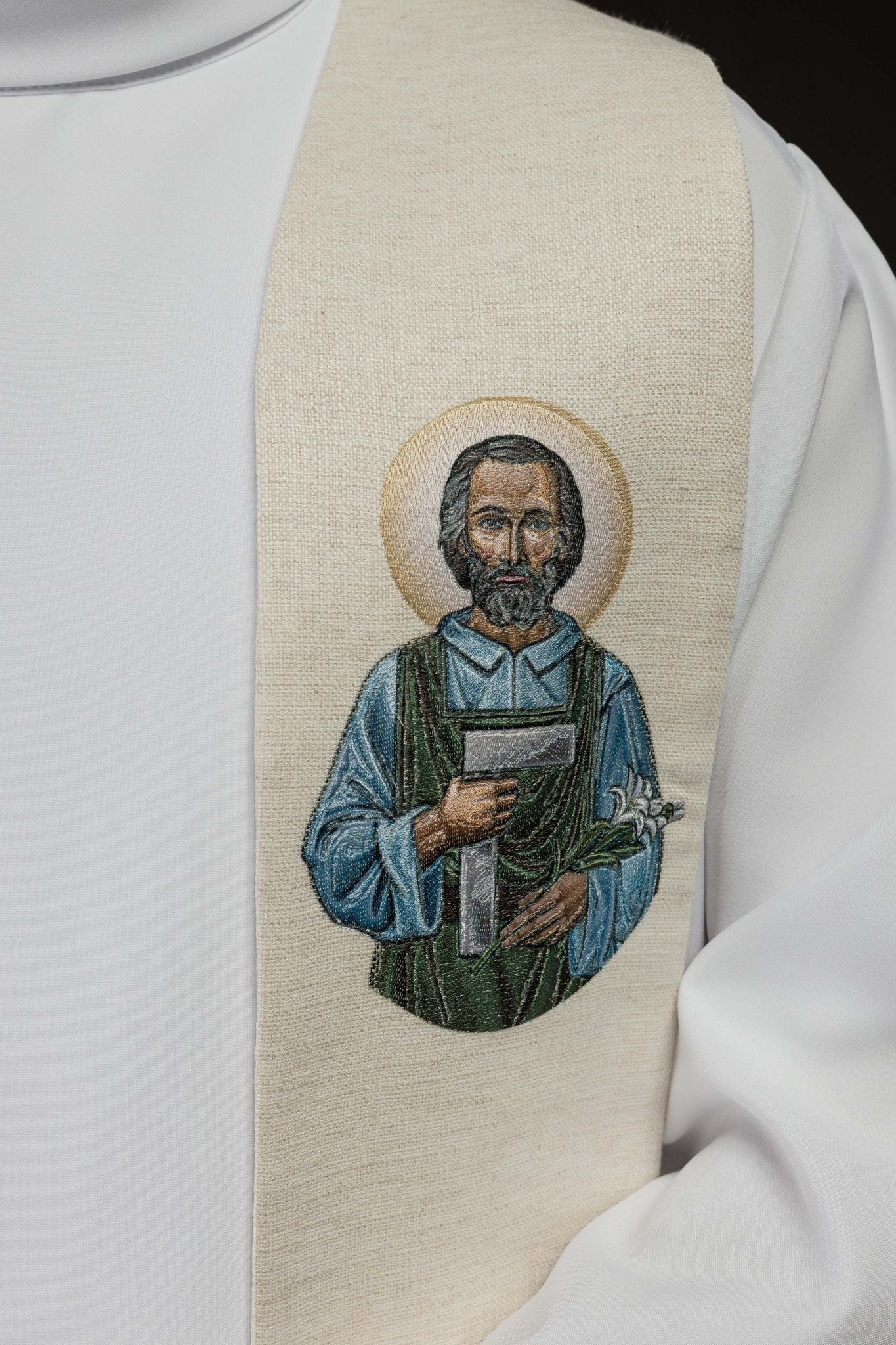 Embroidered stole with the image of Saint Joseph the Worker KSW2/011/05/49 - CHASUBLES.COM