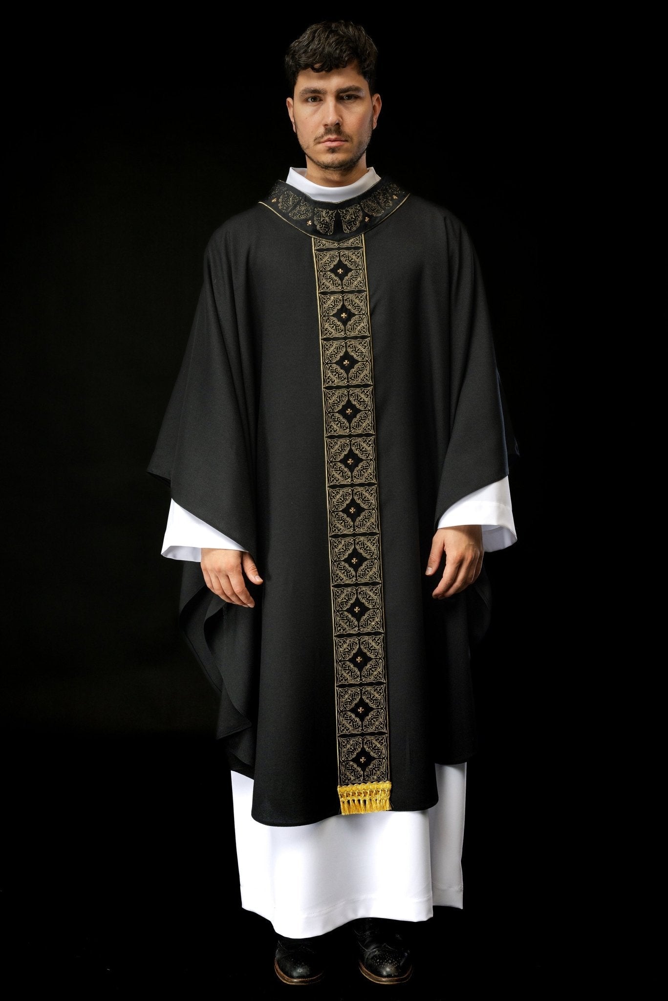 Funeral chasuble made of black velvet texture S - 7057 - 07 - 70 - HAFTINAUSA.COM