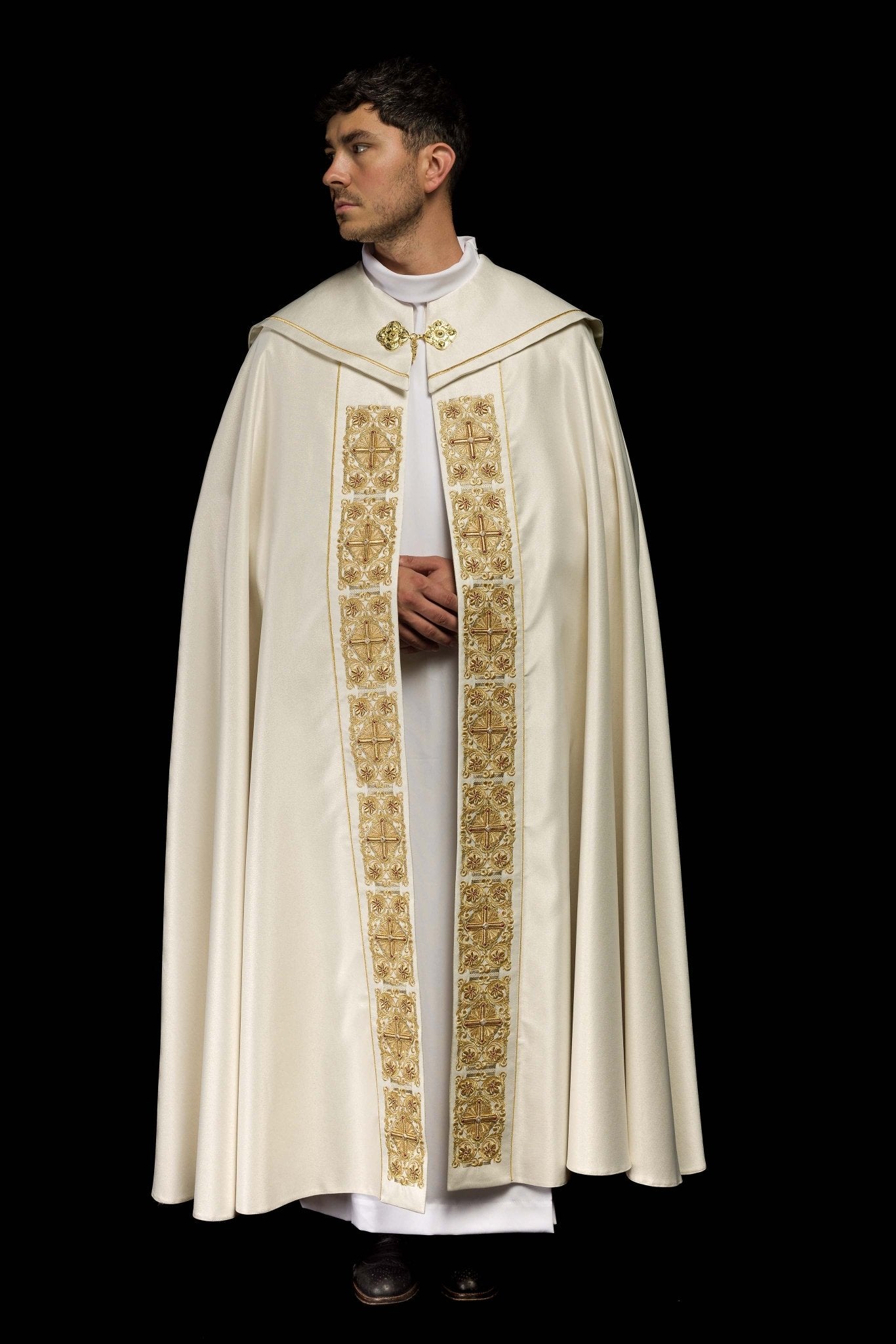 Gold liturgical cope decorated handmade LE/3010/05 150cm - CHASUBLES.COM