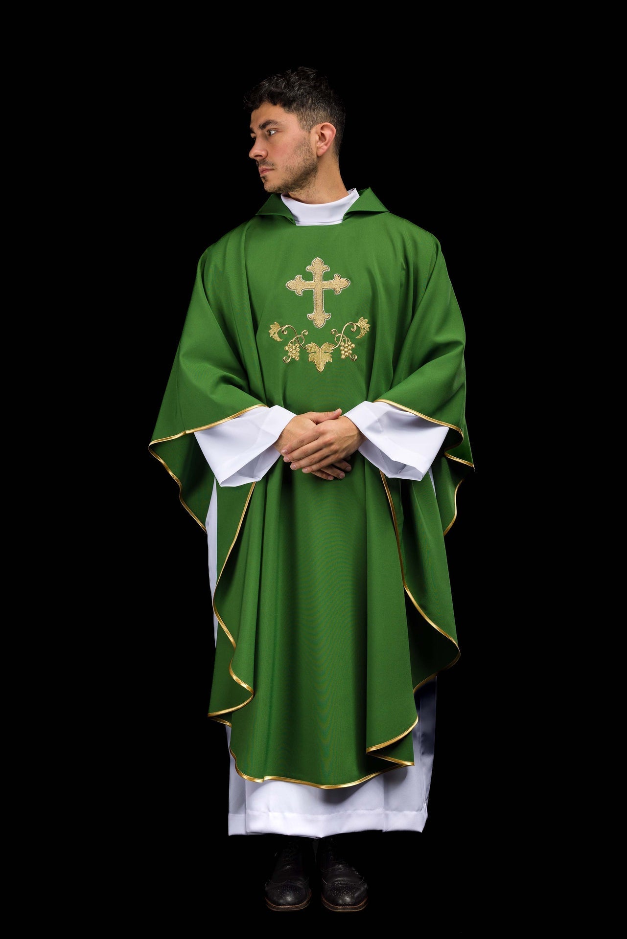 Green chasuble embroidered with a cross symbol and a wide collar KOK/001/01/12/KARO - CHASUBLES.COM