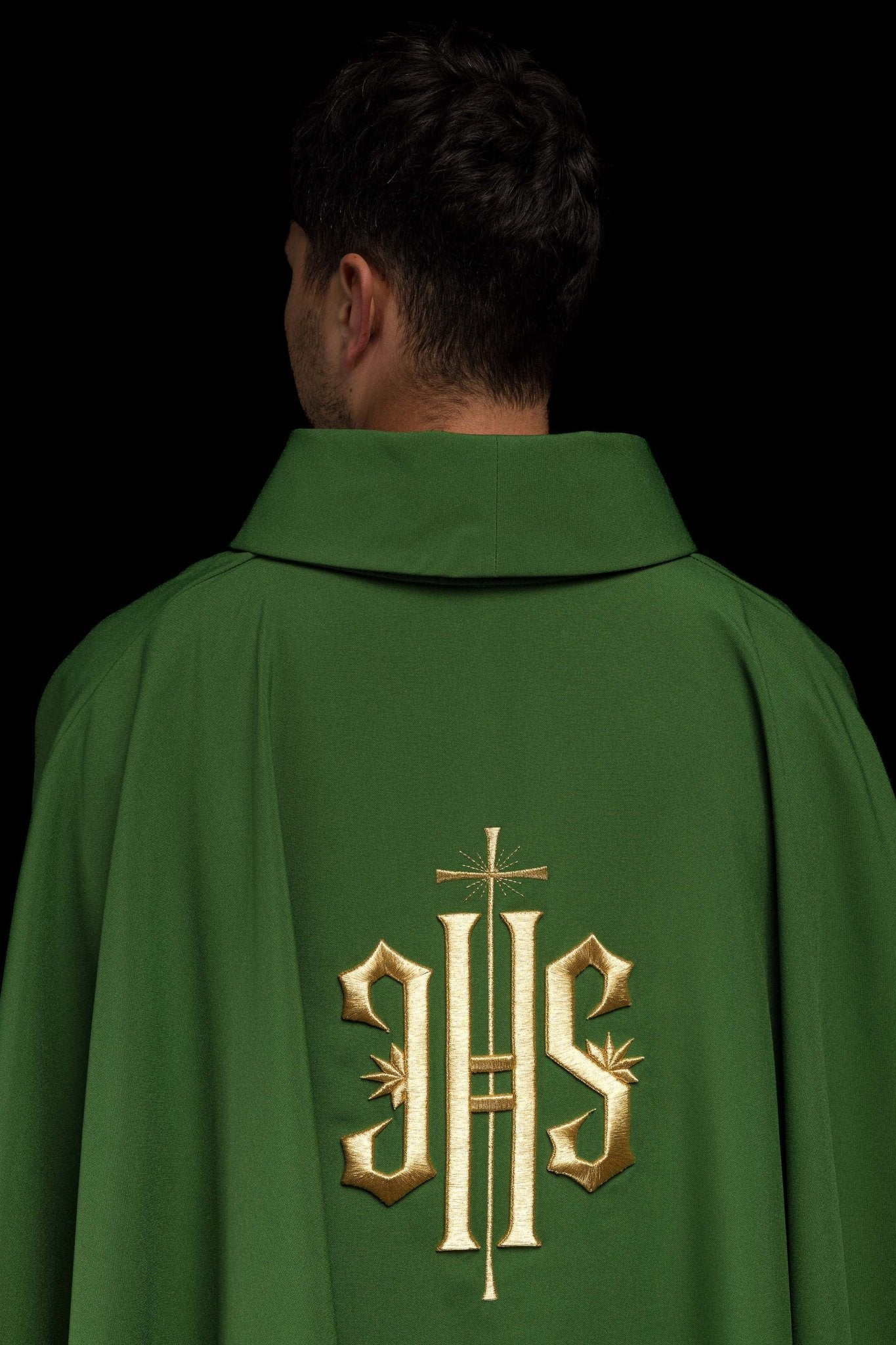 Green chasuble embroidered with IHS motif KOR/010/01/12 ZIELONY - CHASUBLES.COM