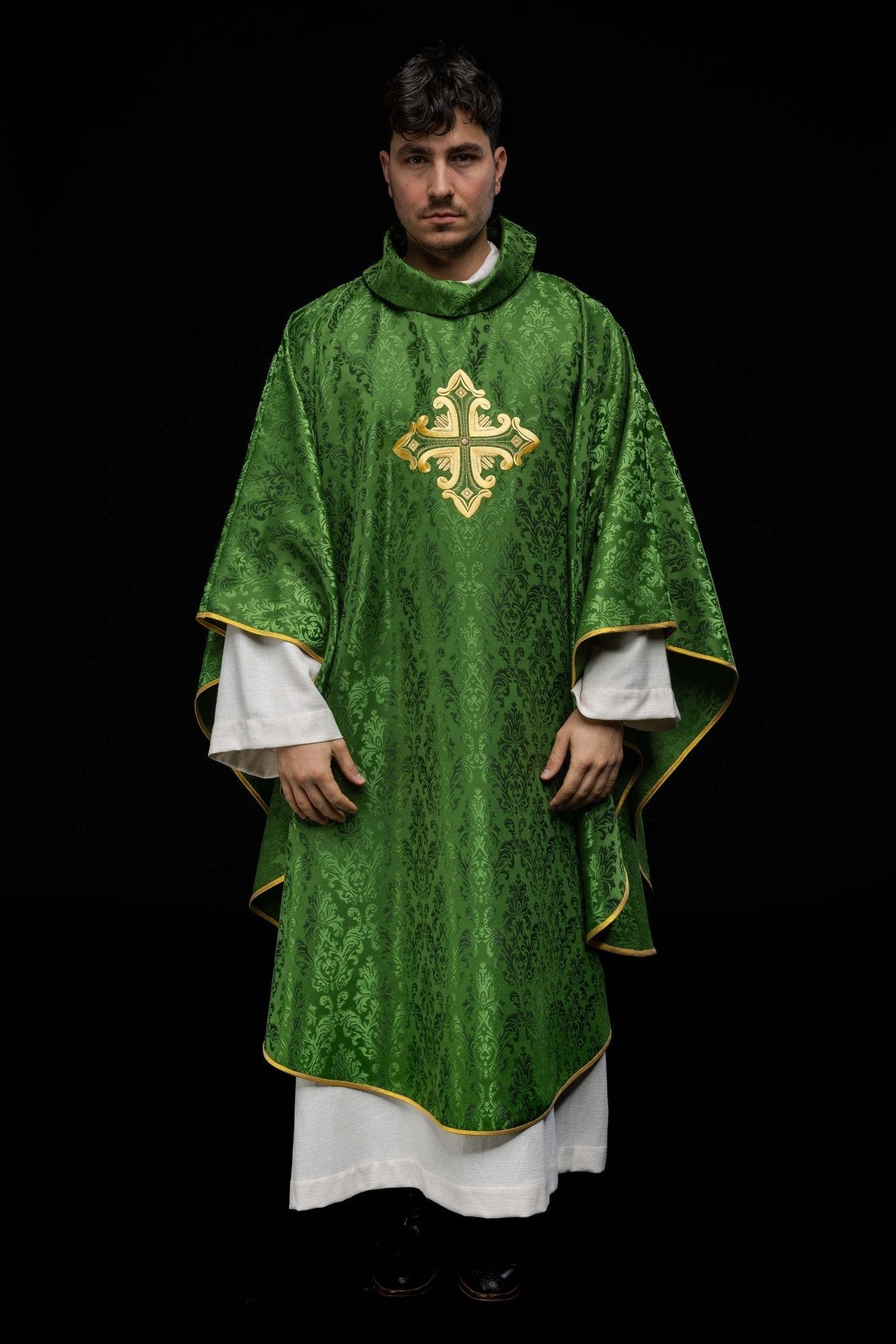 Green chasuble with cross sewn from patterned fabric HIT/197007/01/67 ZIELONY - HAFTINAUSA.COM