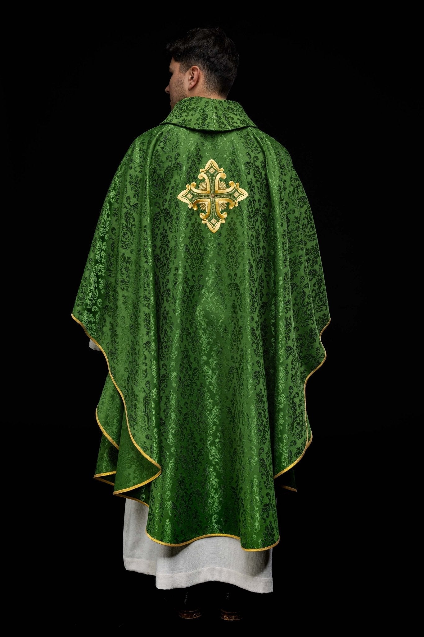 Green chasuble with cross sewn from patterned fabric HIT/197007/01/67 ZIELONY - HAFTINAUSA.COM