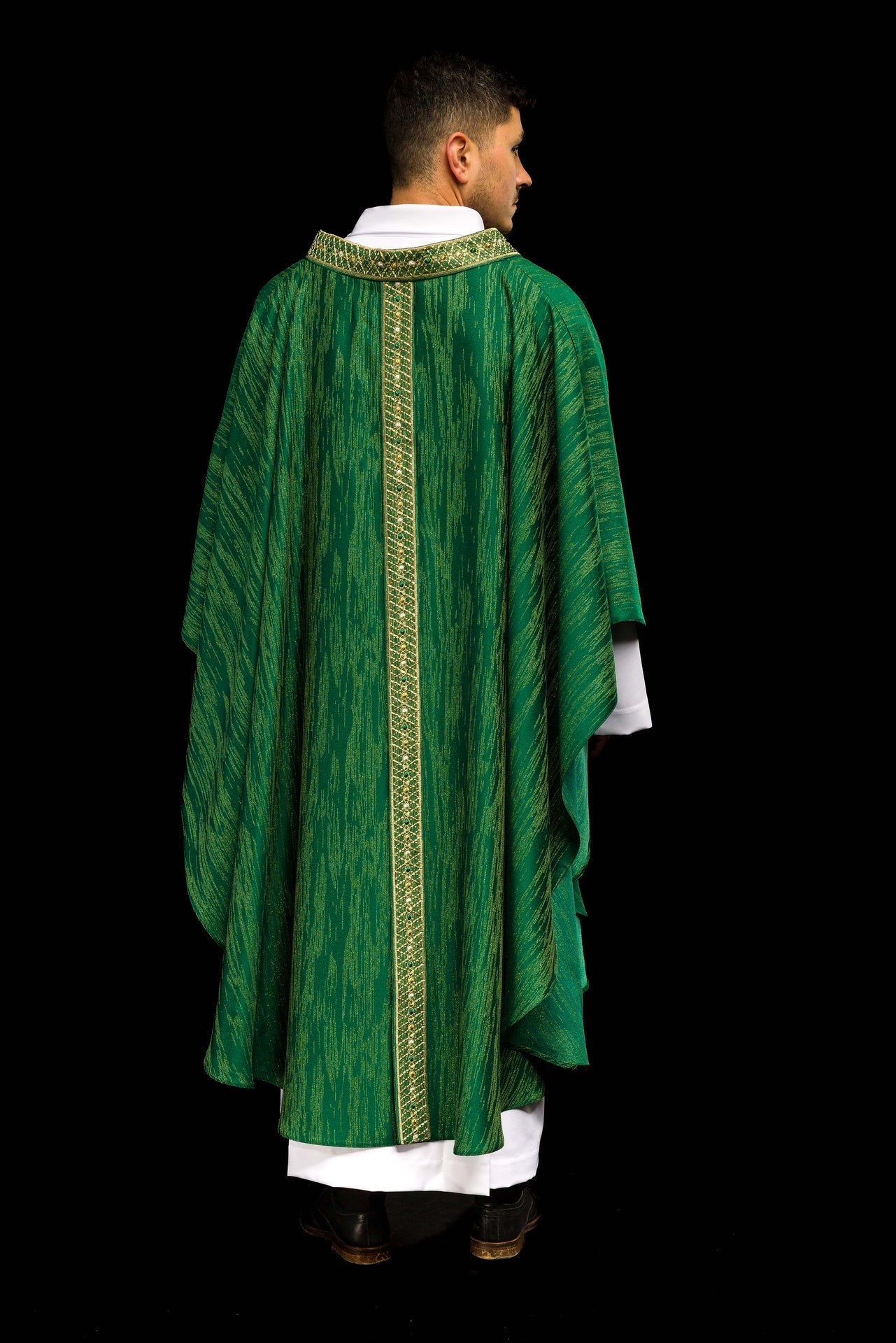 Green Chasuble with Embroidered Band and Collar LE/7033/01 - CHASUBLES.COM