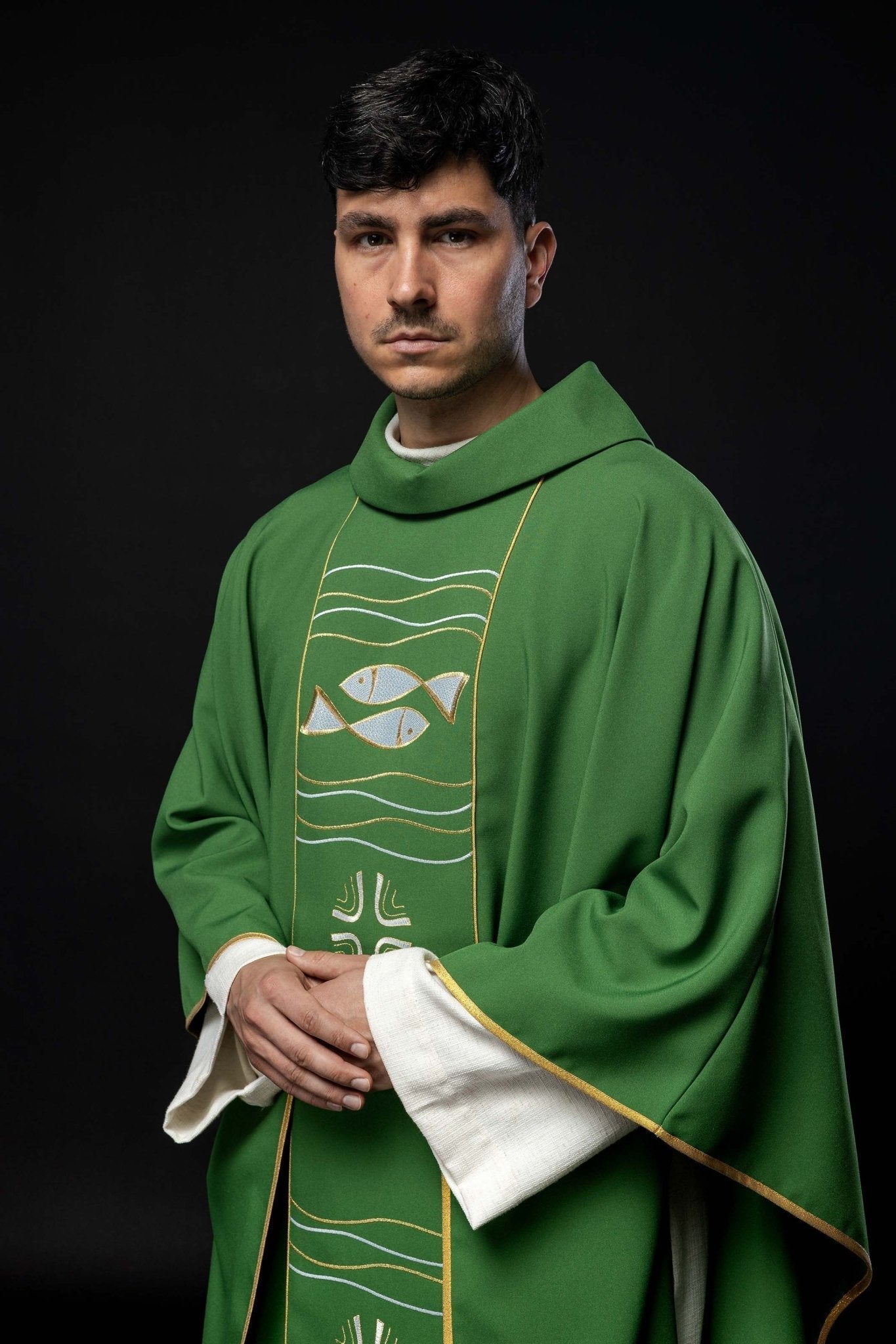 Green chasuble with embroidered cross and fish KOR/213/01/01 ZIELONY - HAFTINAUSA.COM