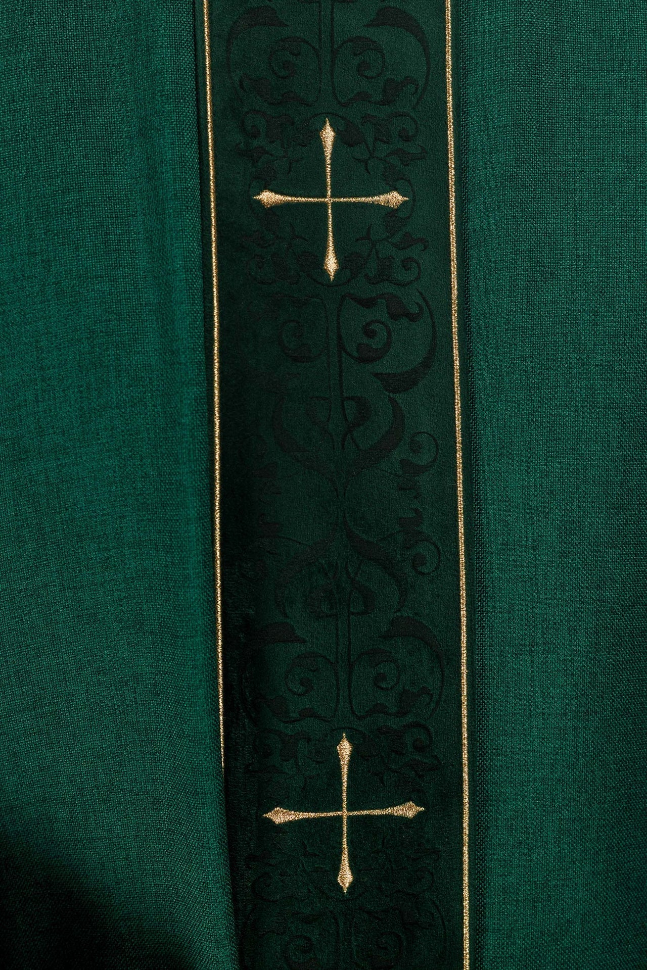 Green Chasuble with Embroidered Cross Band and Collar LE/7073/01 - CHASUBLES.COM