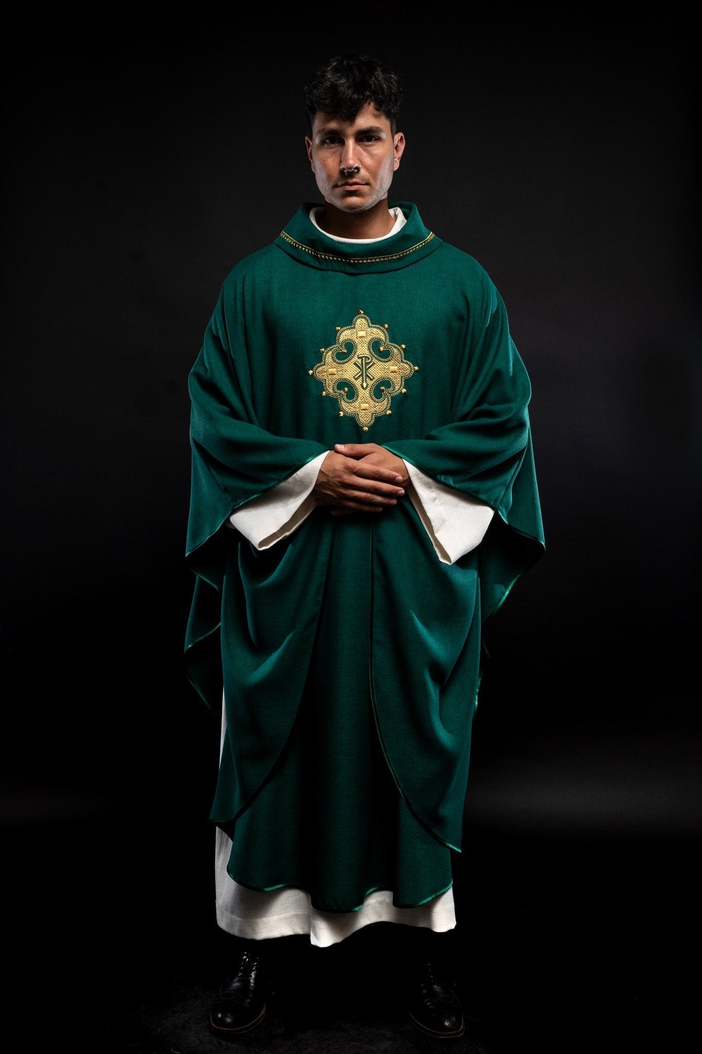 Green chasuble with gold PAX embroidery on chest and delicate embroidery on collar S - 7065 - 01 - 70 - HAFTINAUSA.COM