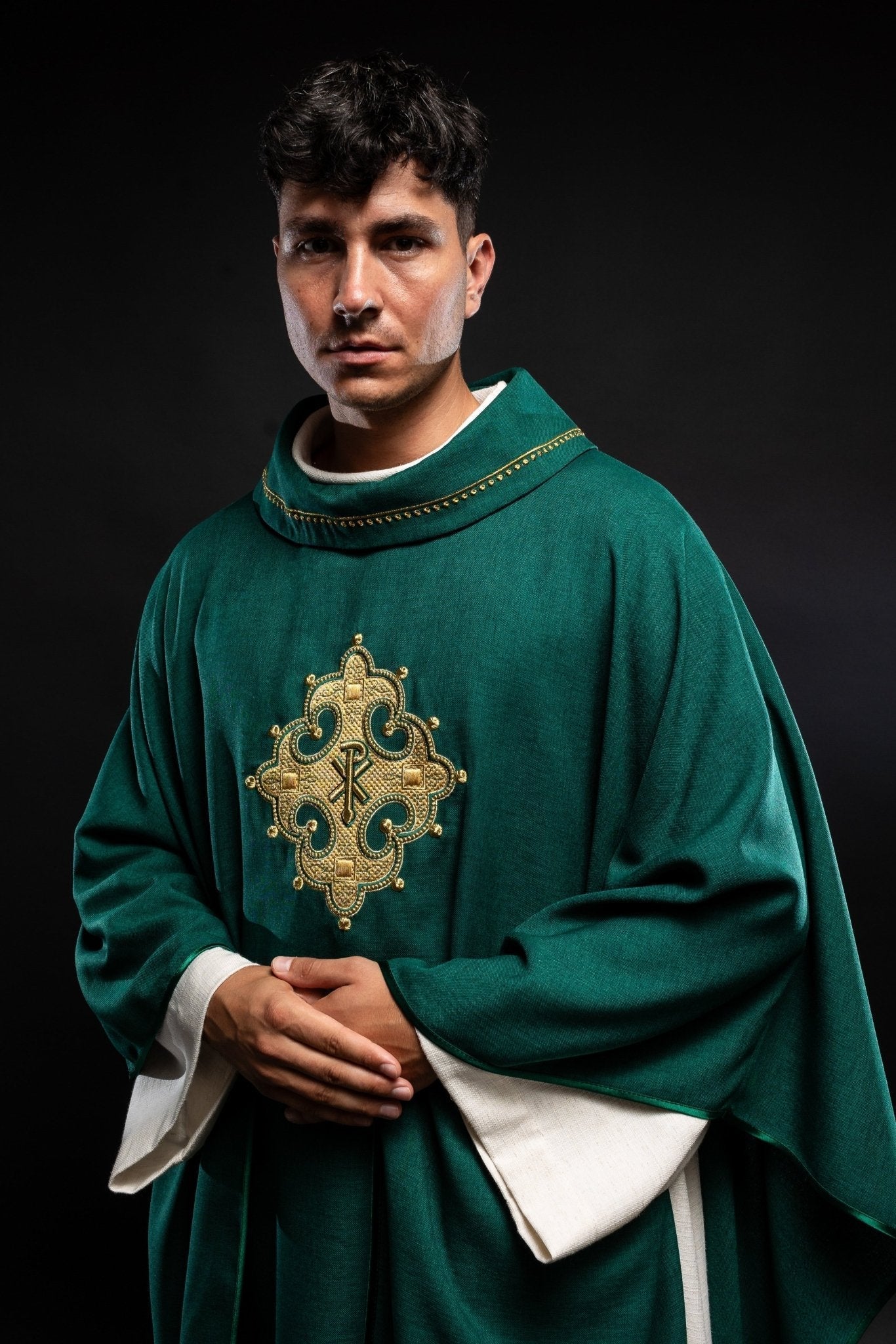 Green chasuble with gold PAX embroidery on chest and delicate embroidery on collar S - 7065 - 01 - 70 - HAFTINAUSA.COM