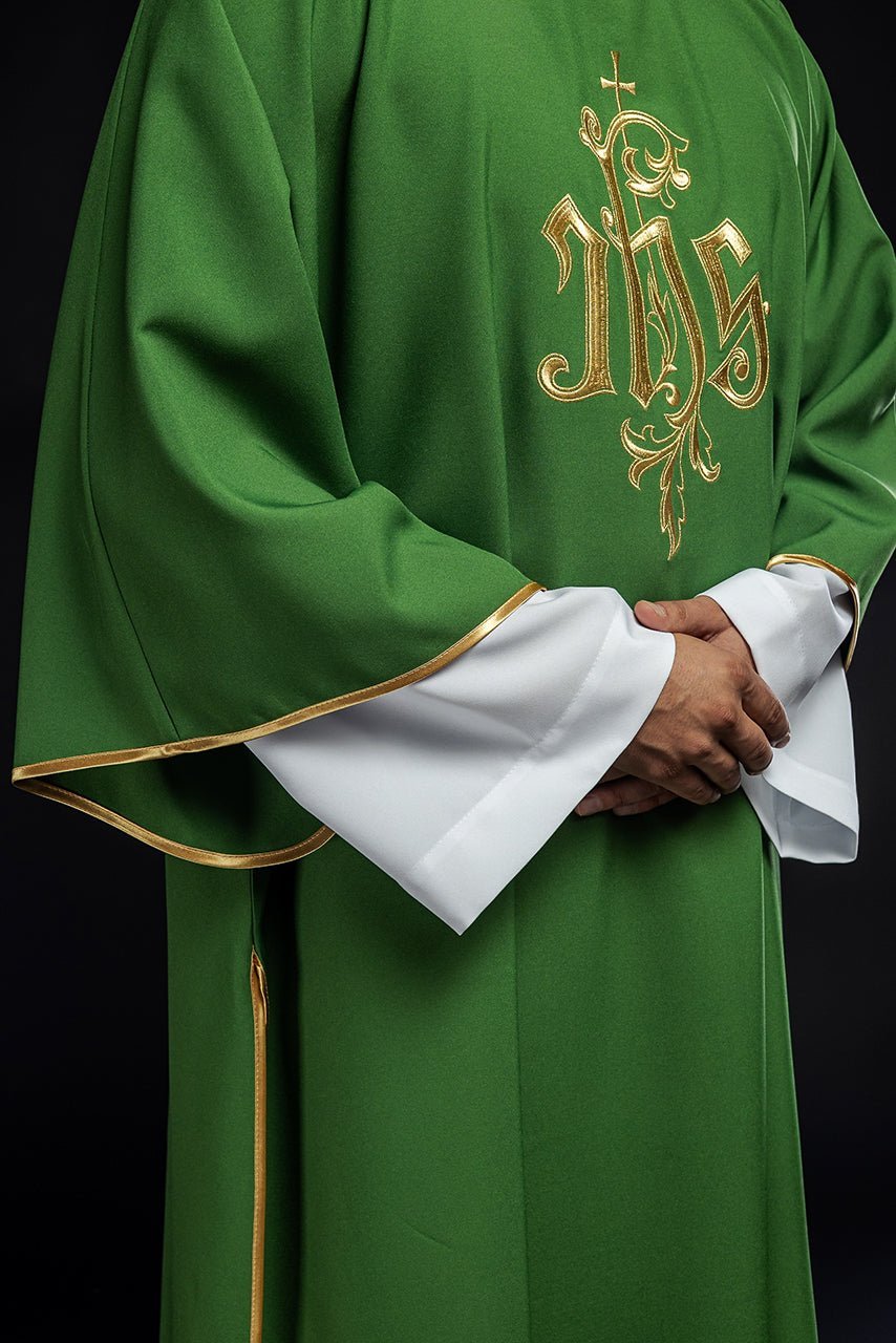 Green dalmatic chasuble with gold IHS KDL/032/01/12/D - HAFTINAUSA.COM