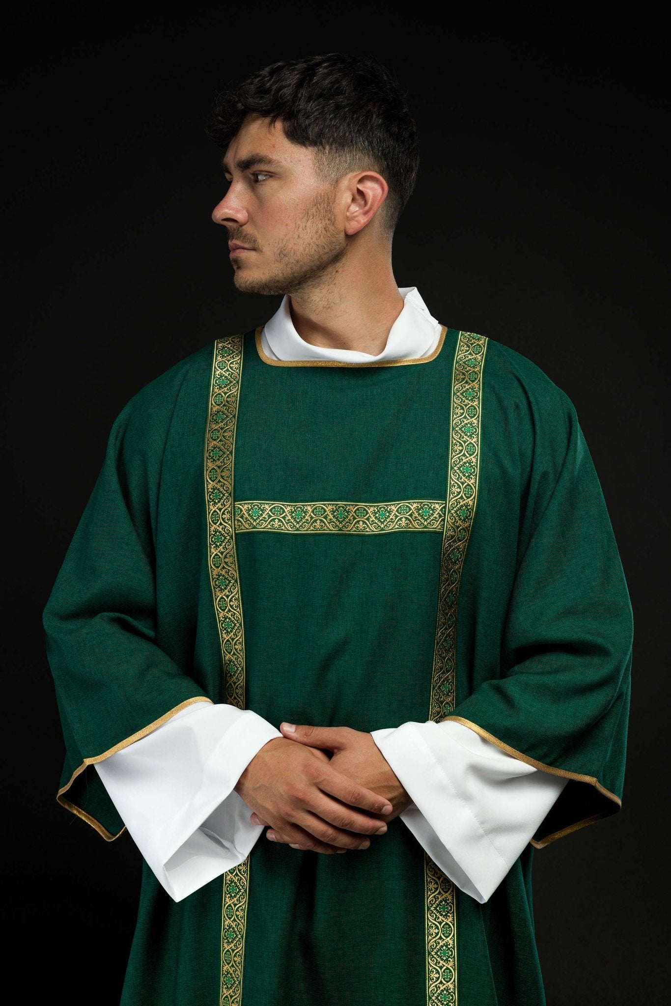 Green dalmatic decorated with gold jacquard ribbons KDL/395/01/70/B - CHASUBLES.COM