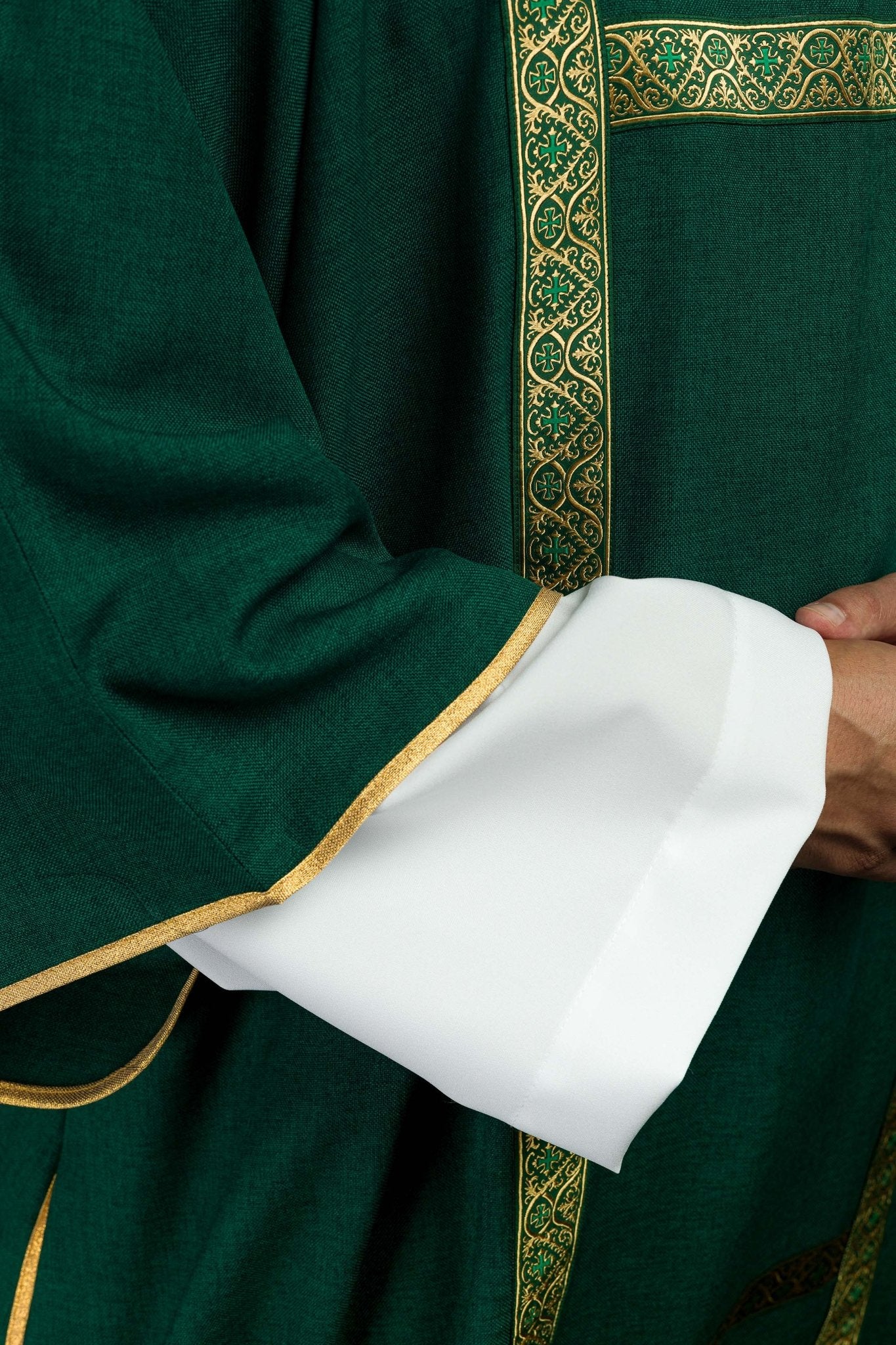Green dalmatic decorated with gold jacquard ribbons KDL/395/01/70/B - CHASUBLES.COM