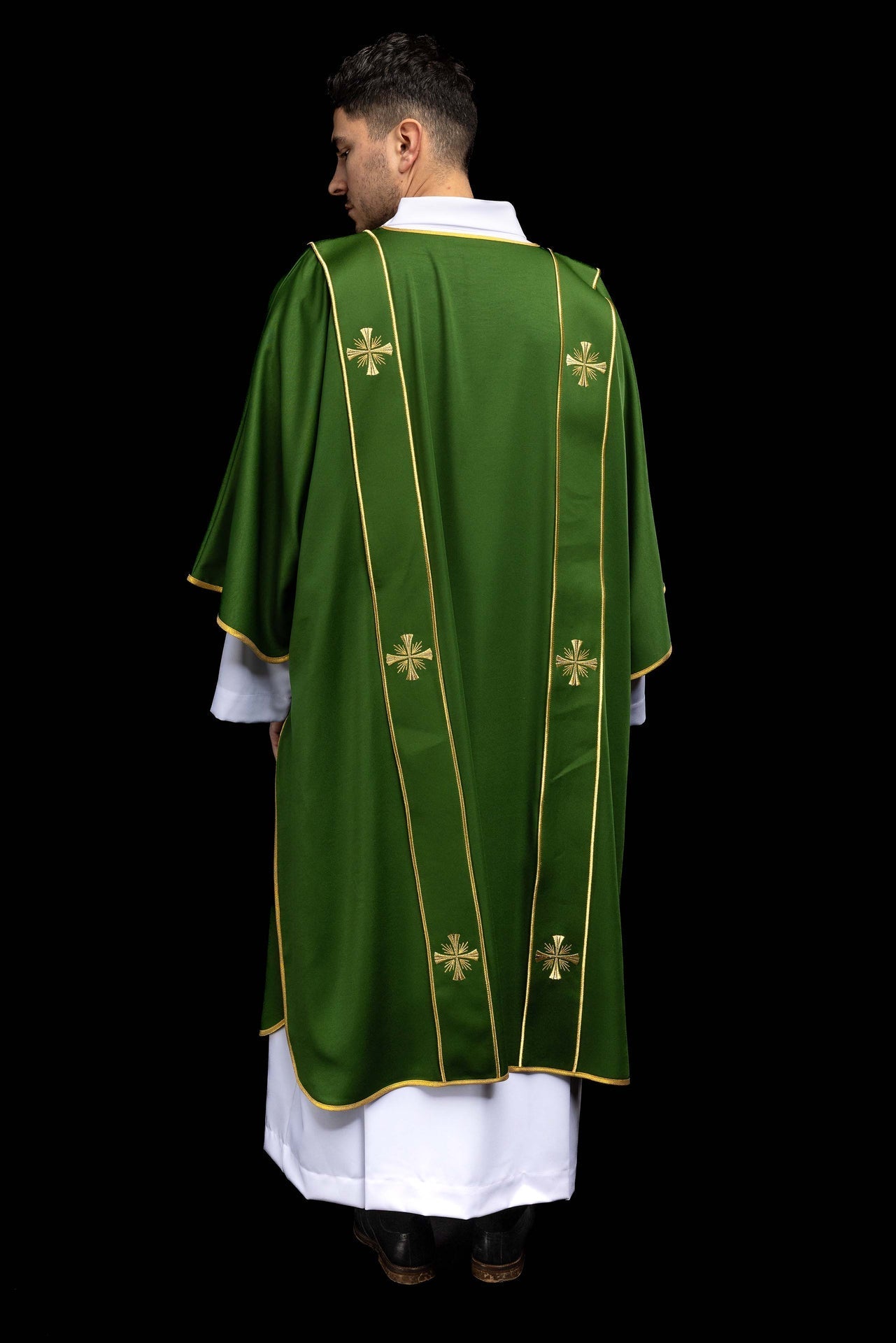 Green dalmatic with bands and embroidered gold crosses KDL/285/01/53/B - CHASUBLES.COM