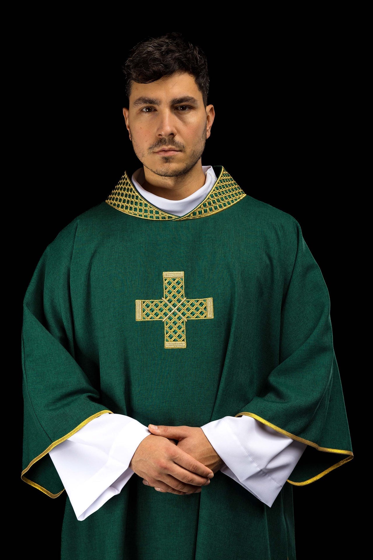 Green dalmatic with embroidered crosses and a collar S-1070-01-70-D DALMATYK - CHASUBLES.COM