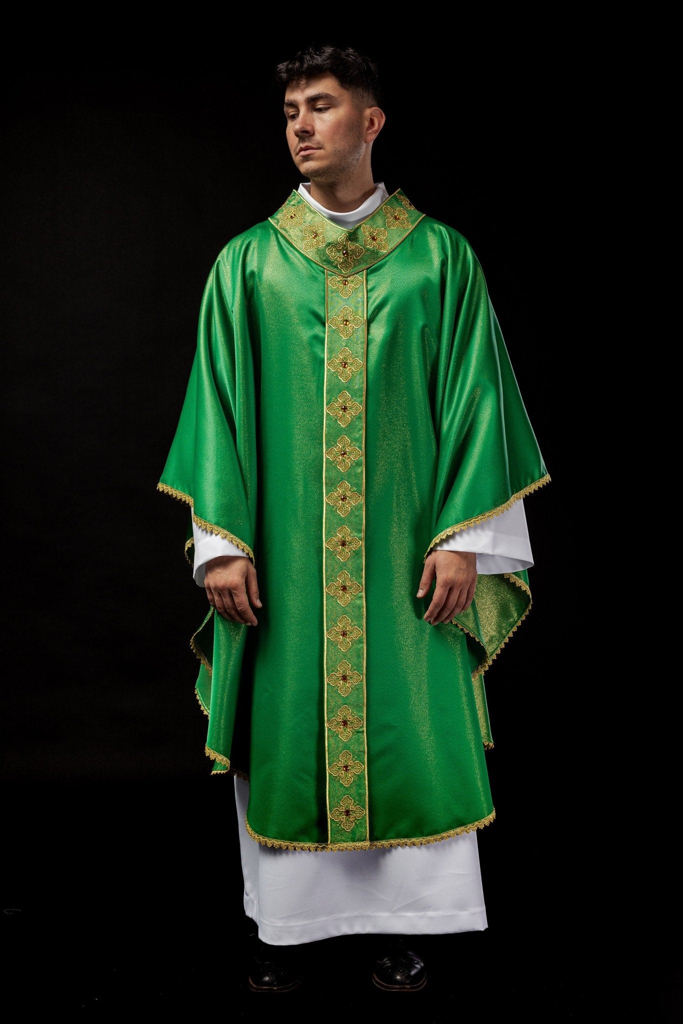 Green gothic chasuble with embroidered belt and collar decorated with stones S - 7056 - 01 - 54 - HAFTINAUSA.COM