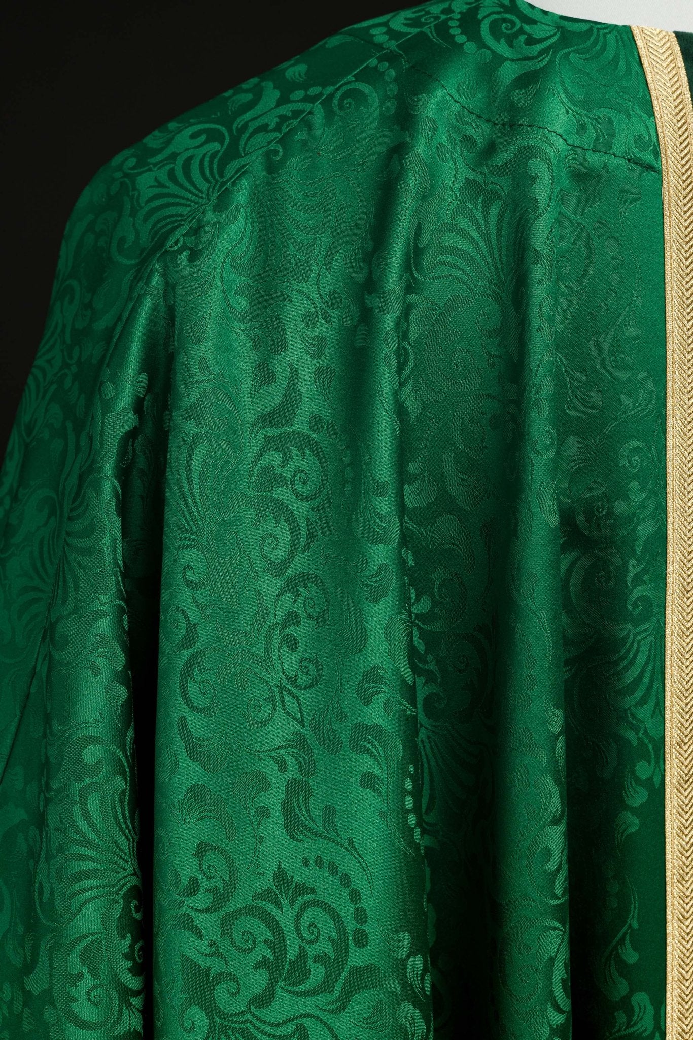 Green liturgical chasuble with stole and cross embroidery on jacquard fabric KOA/007/01/98 - CHASUBLES.COM