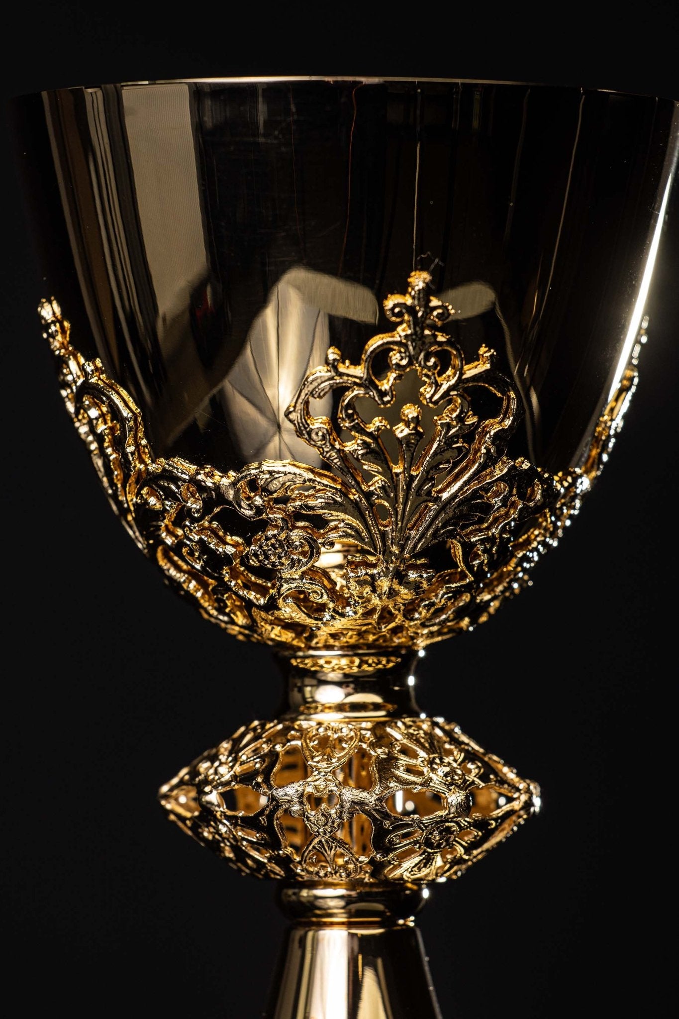 Handcrafted gilded brass chalice LB/KL/002/Z 19CM - CHASUBLES.COM