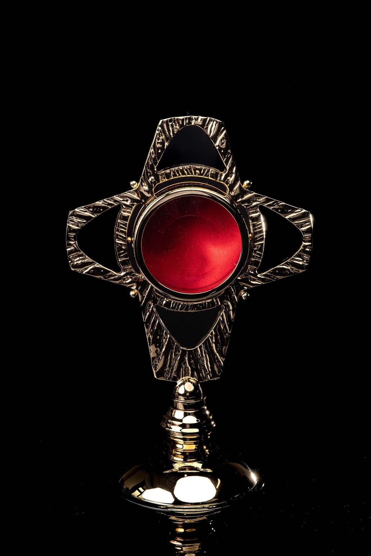 Handcrafted Gilded Brass Reliquary LB/RLK/001/Z - CHASUBLES.COM