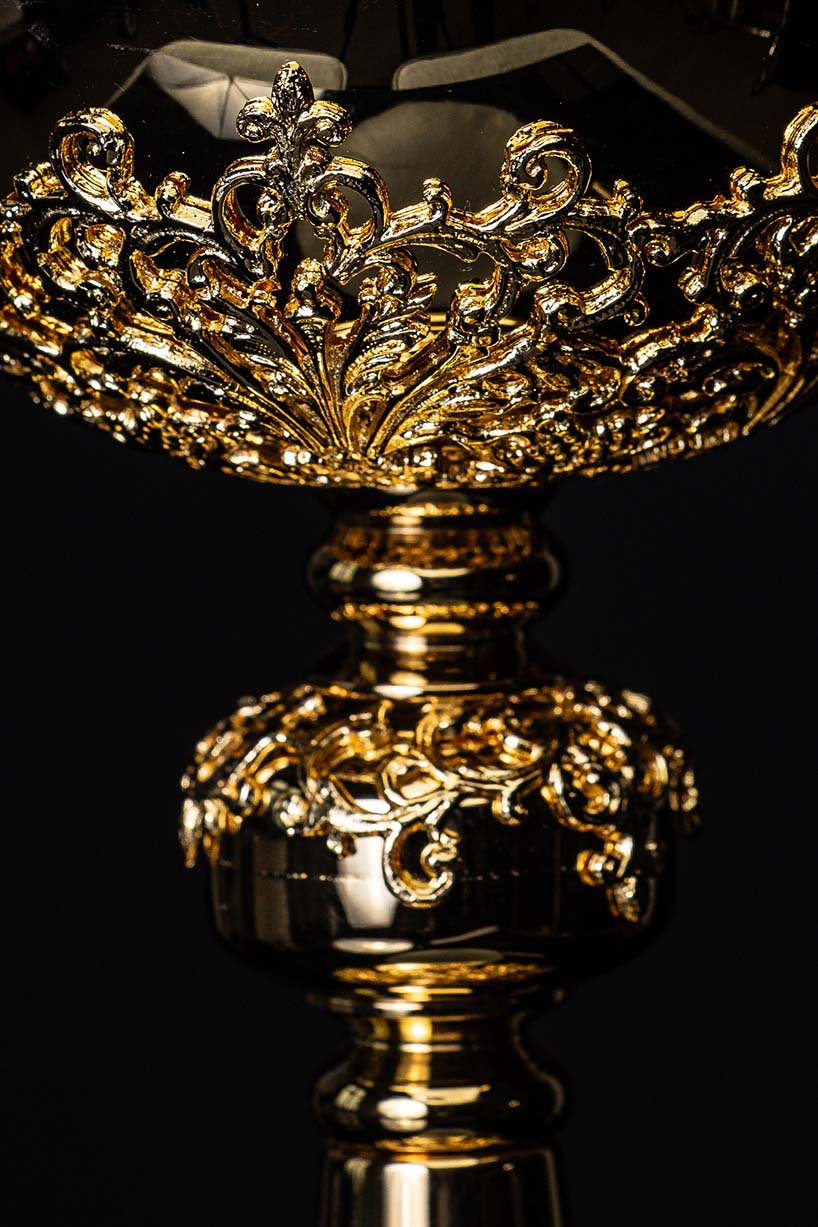 Handcrafted Gold-Plated Ciborium Adorned with Sapphires KNR/0319 30CM - CHASUBLES.COM