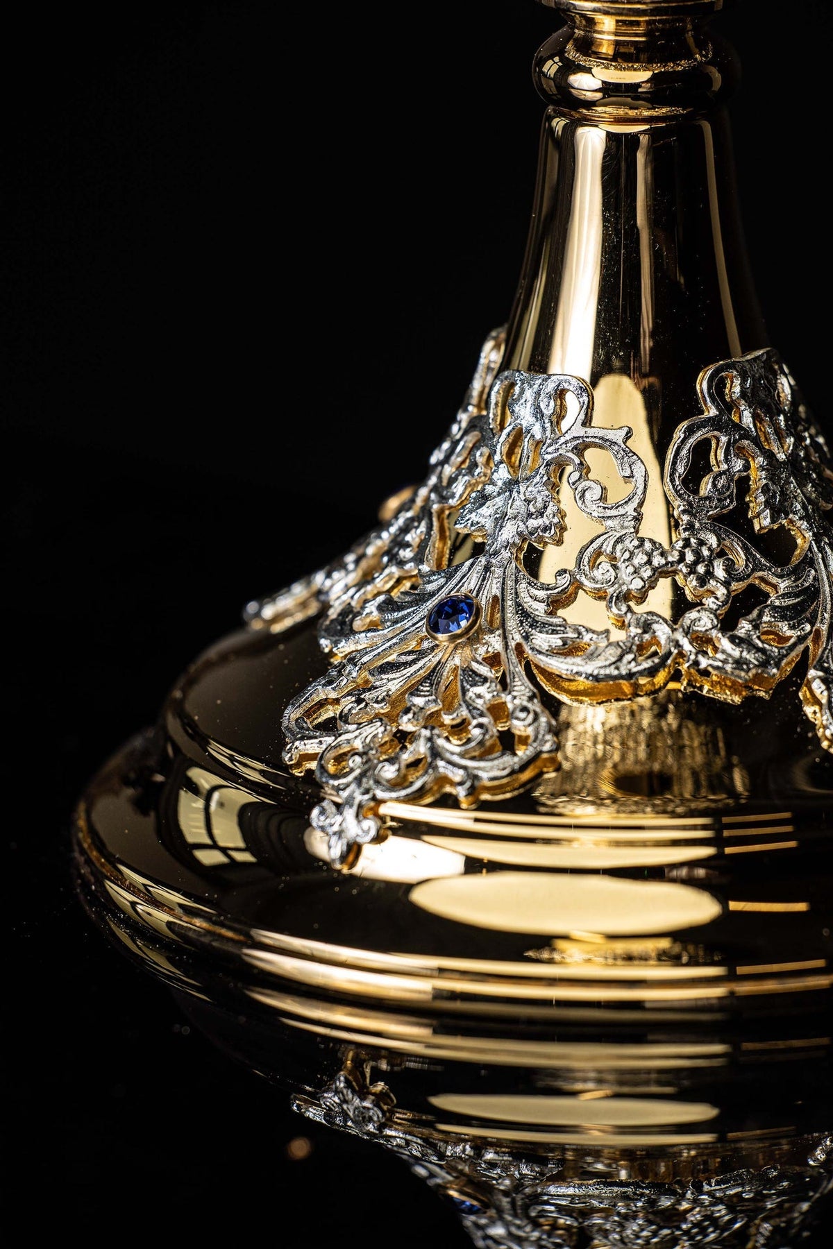 Handcrafted Gold-Plated Mass Chalice Adorned with Sapphires KNR/0220 22CM - CHASUBLES.COM