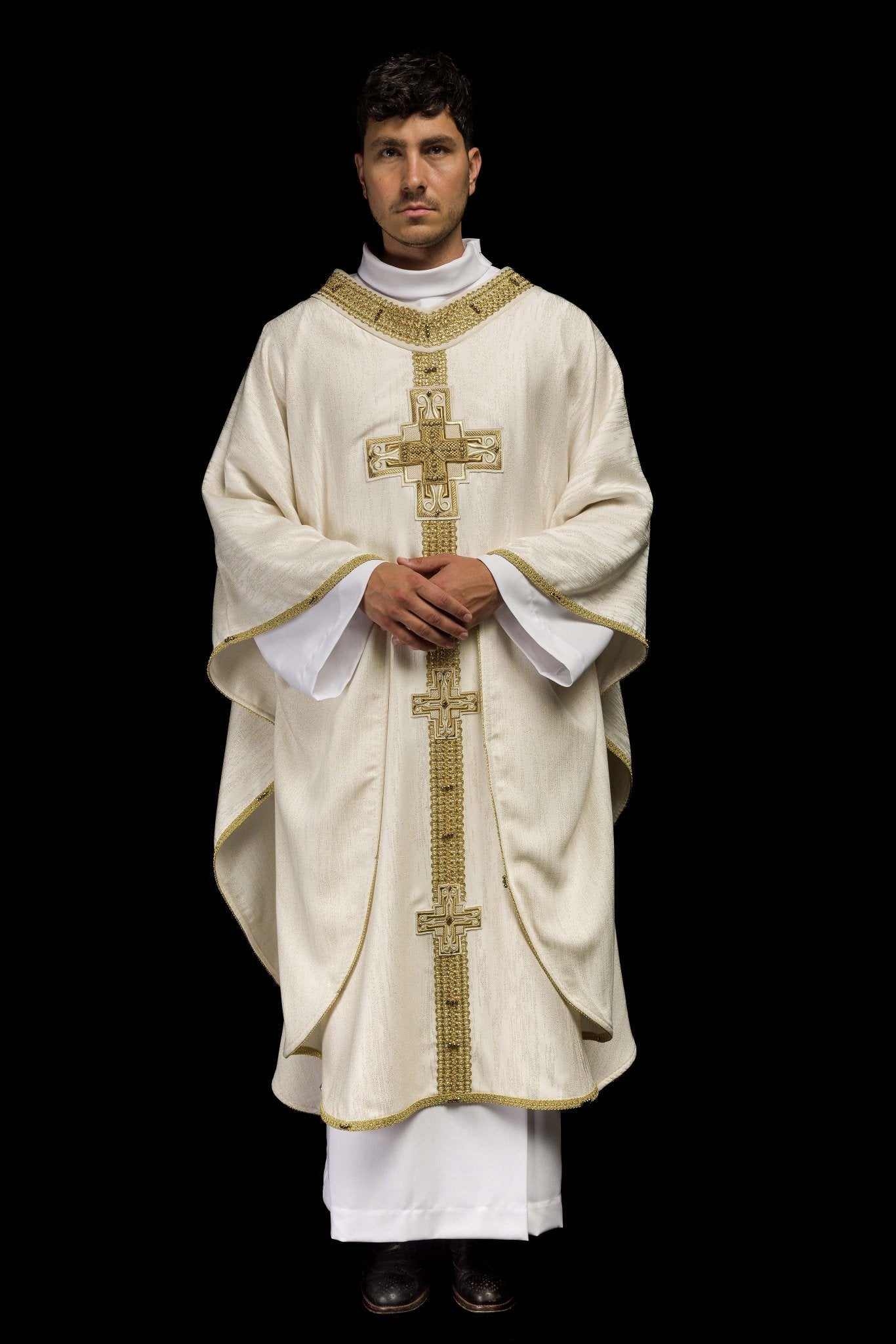 Handmade chasuble with natural stones Handmade 7015 Ecru HM/7015/05/99 - CHASUBLES.COM