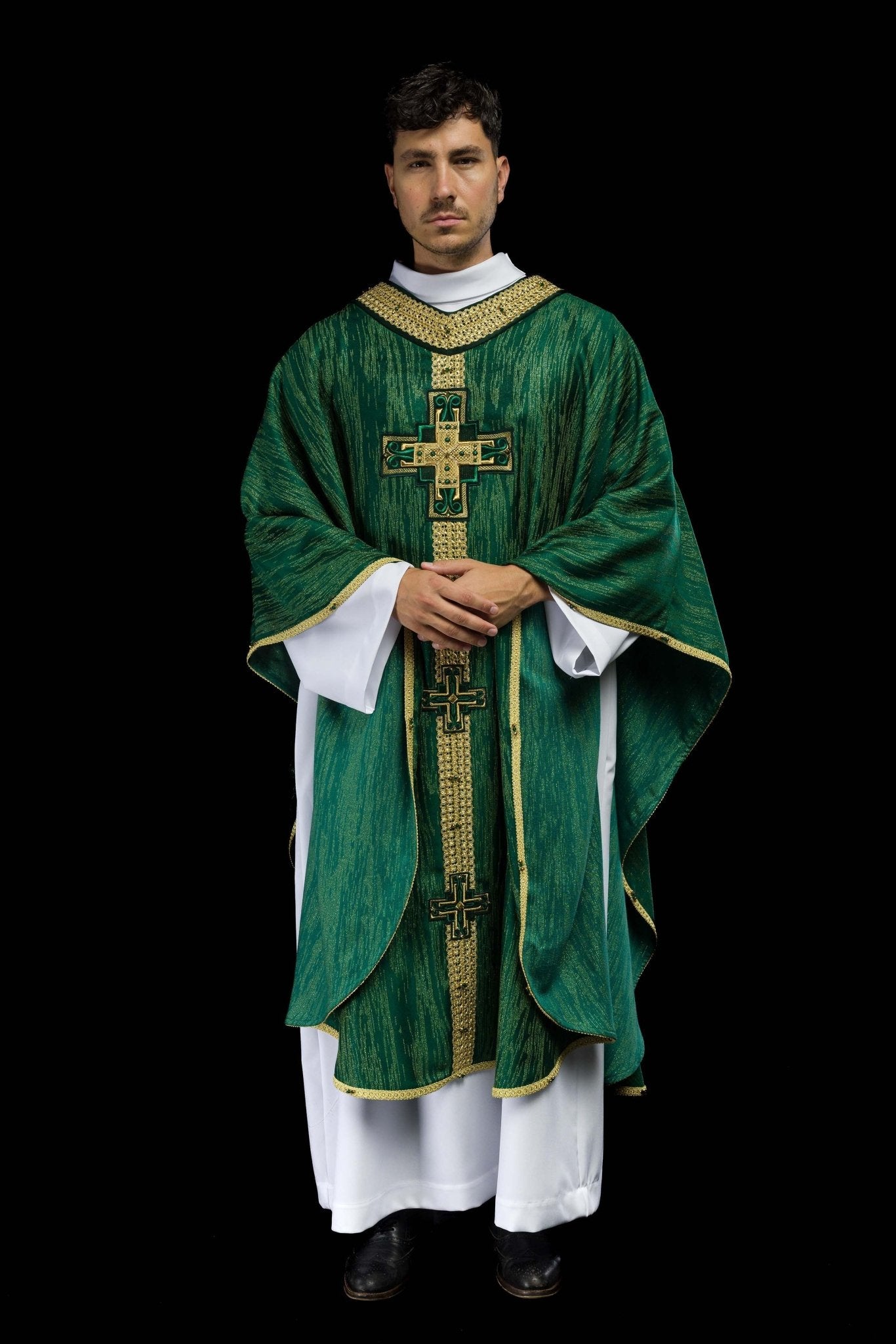 Handmade chasuble with natural stones Handmade 7015 Green HM/7015/01/99 - CHASUBLES.COM