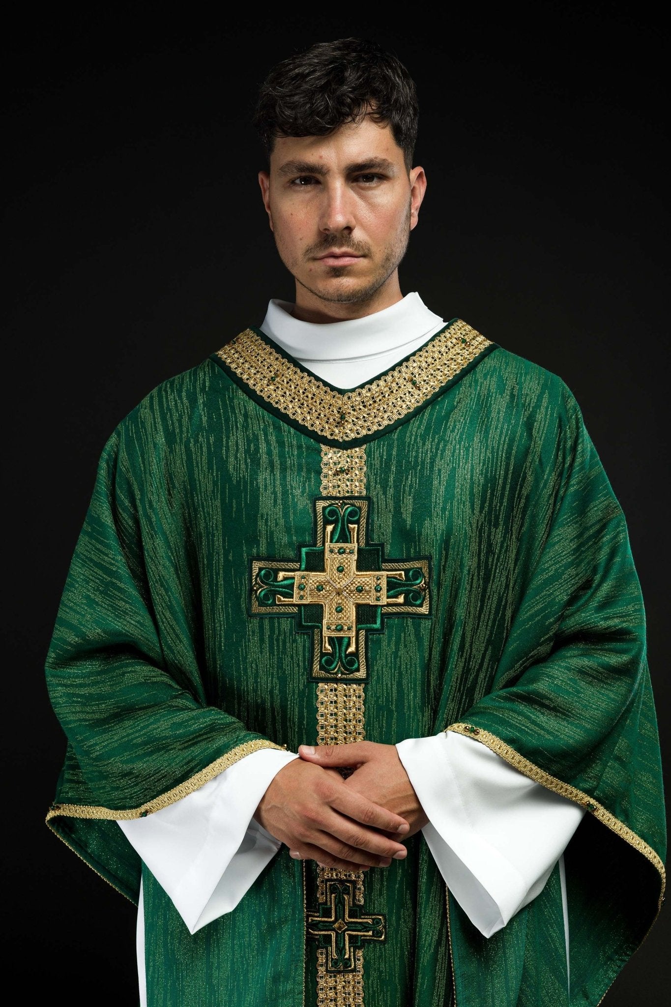 Handmade chasuble with natural stones Handmade 7015 Green HM/7015/01/99 - CHASUBLES.COM