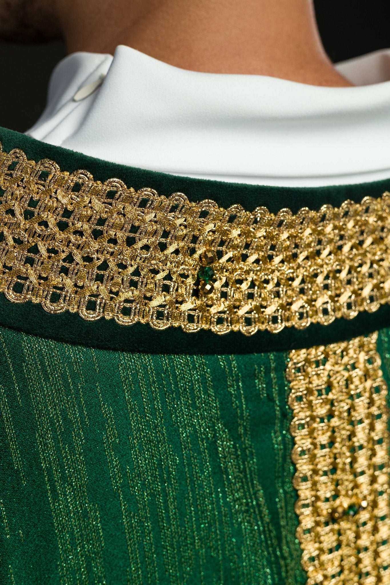 Handmade chasuble with natural stones Handmade 7015 Green HM/7015/01/99 - CHASUBLES.COM